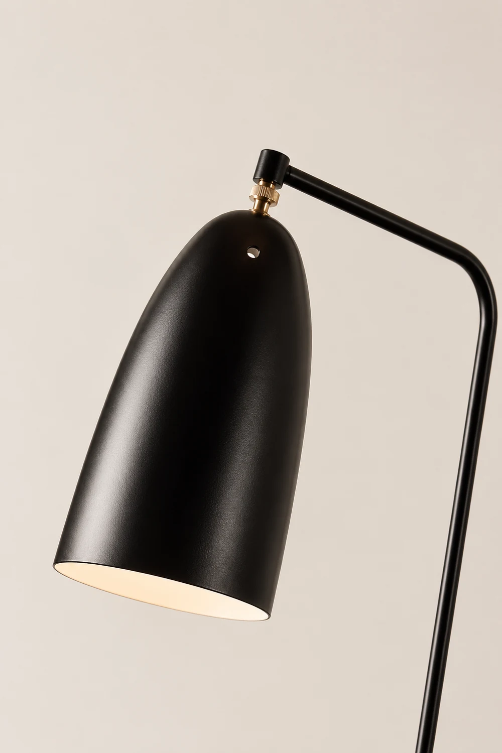 Grasshopper Floor Lamp - Lumpaz