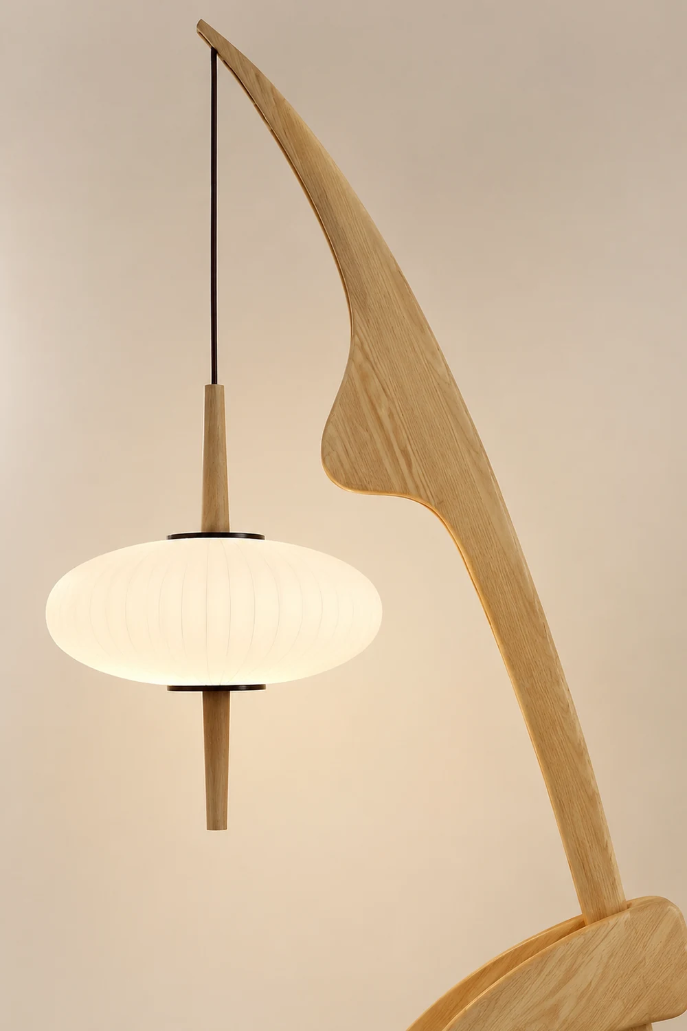 Mantis Wood Floor Lamp - Lumpaz