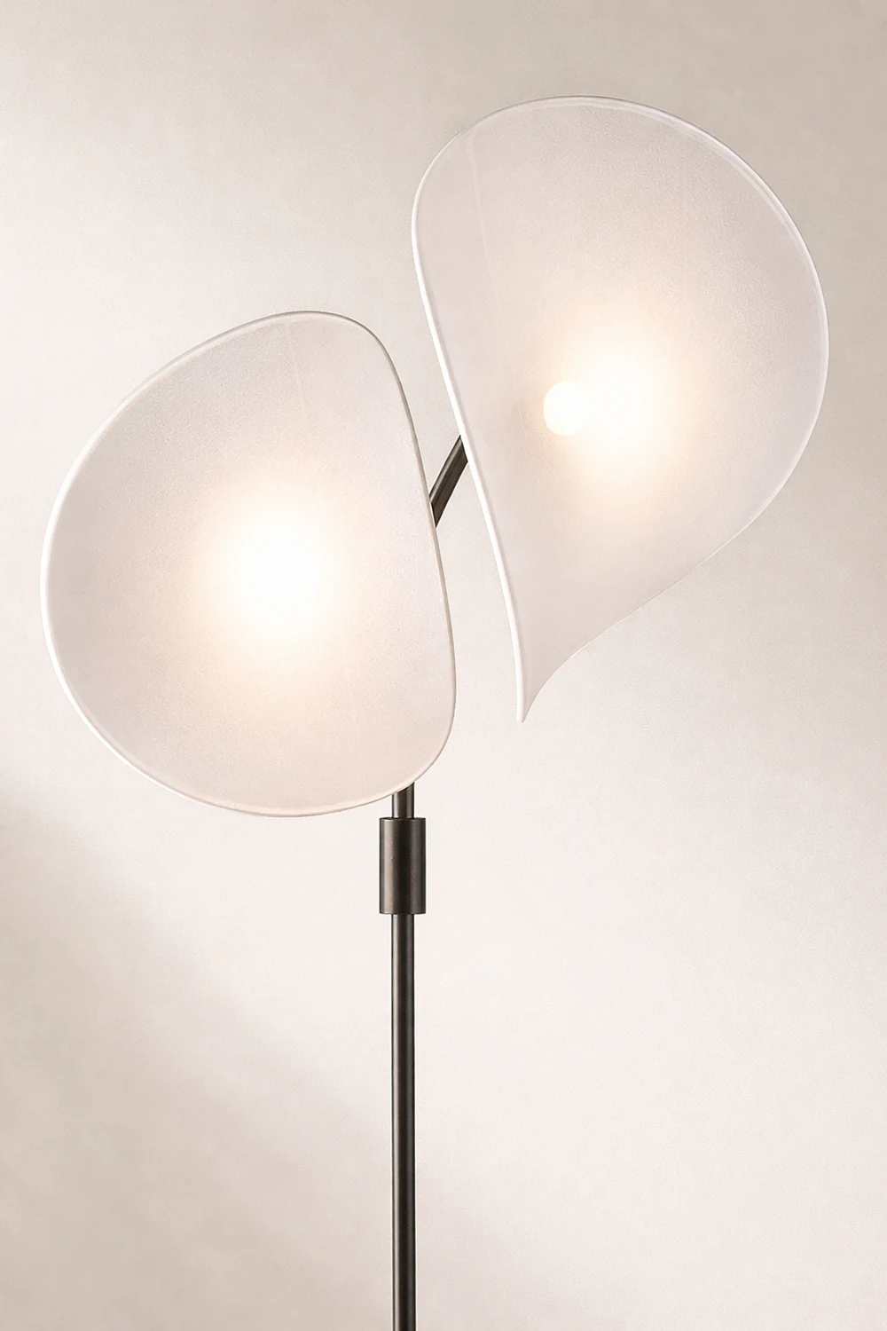 Manta Floor Lamp - Lumpaz