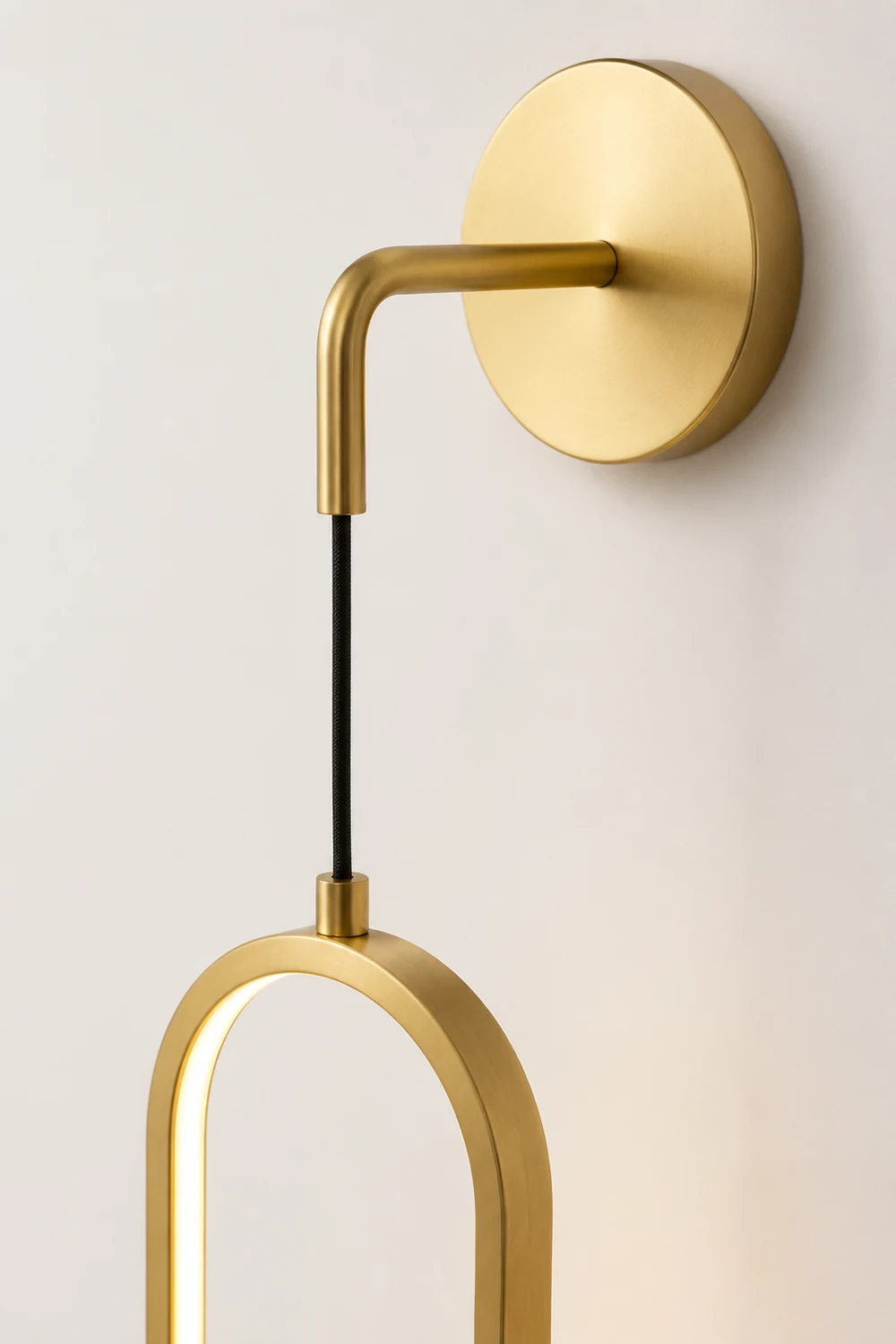 Oval Brass Wall Light - Lumpaz