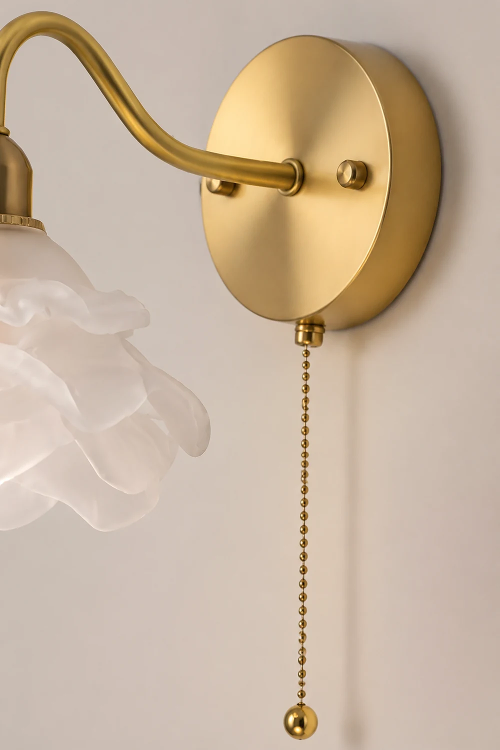 Rose Brass Wall Light - Lumpaz