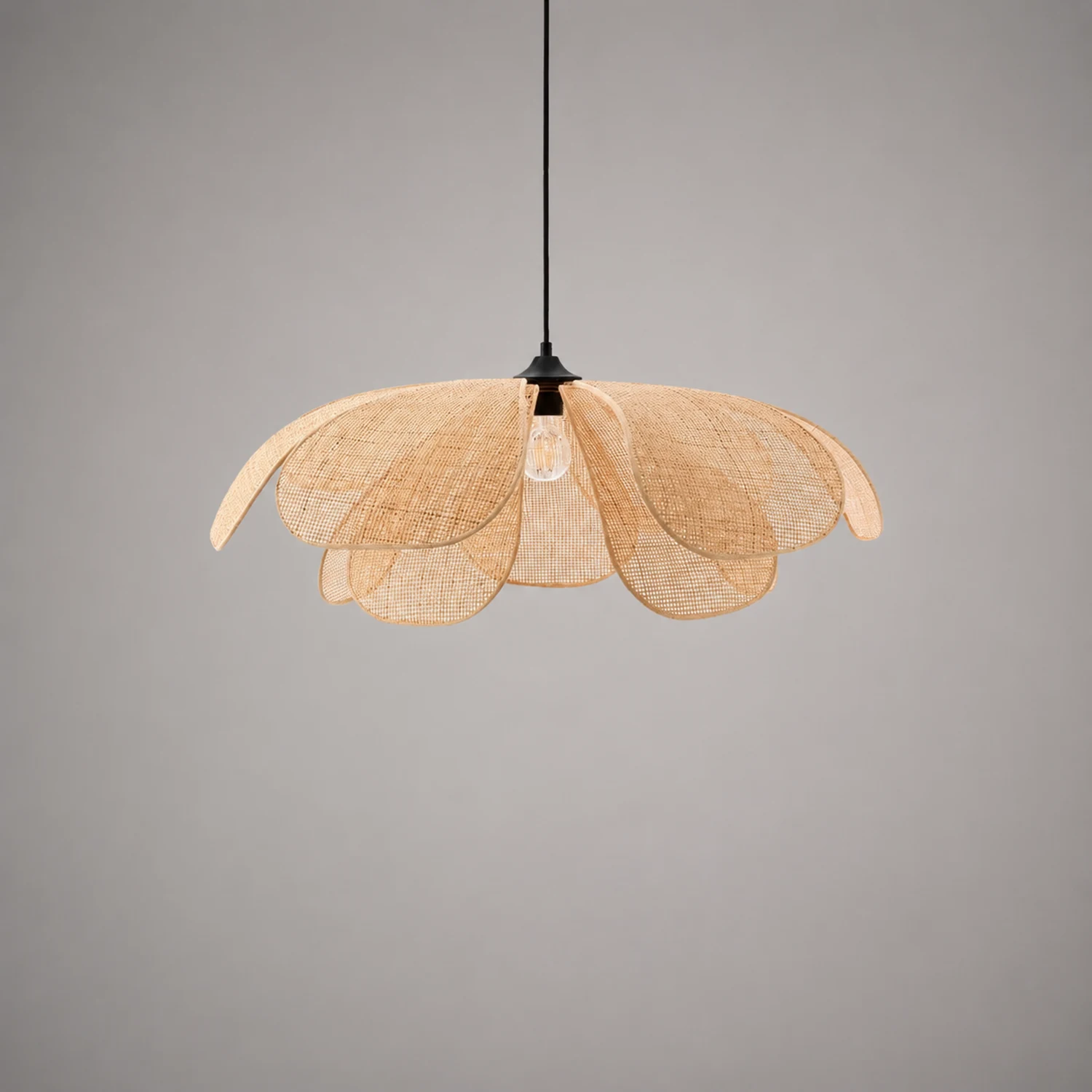 Rattan Petal Rustic Lamp Shade Pendant Light - Lumpaz