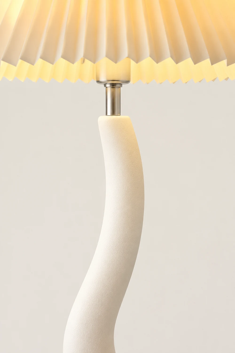 Twisted Pleated Floor Lamp - Lumpaz