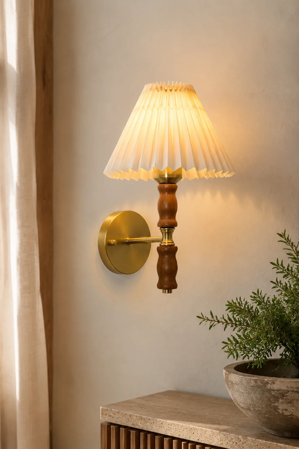 Pleated Walnut Wall Light - Lumpaz