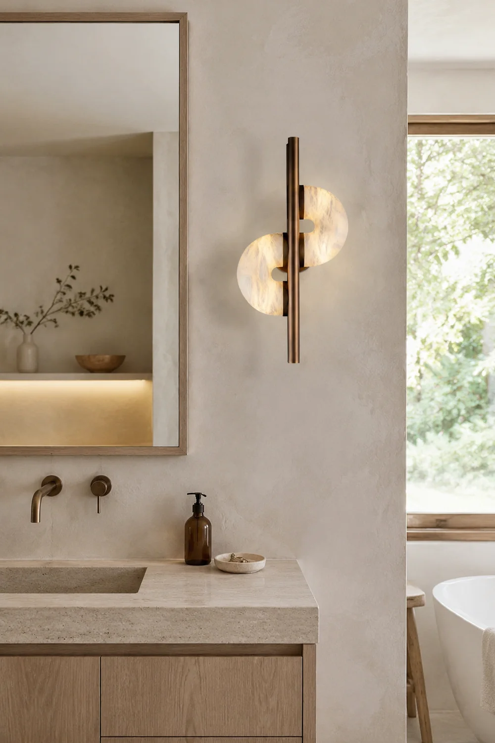 Dolly Alabaster Wall Lamp - Lumpaz