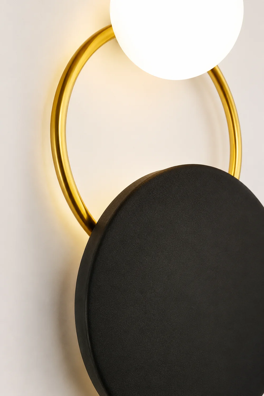 Black Circular Rings Wall Lamp - Lumpaz