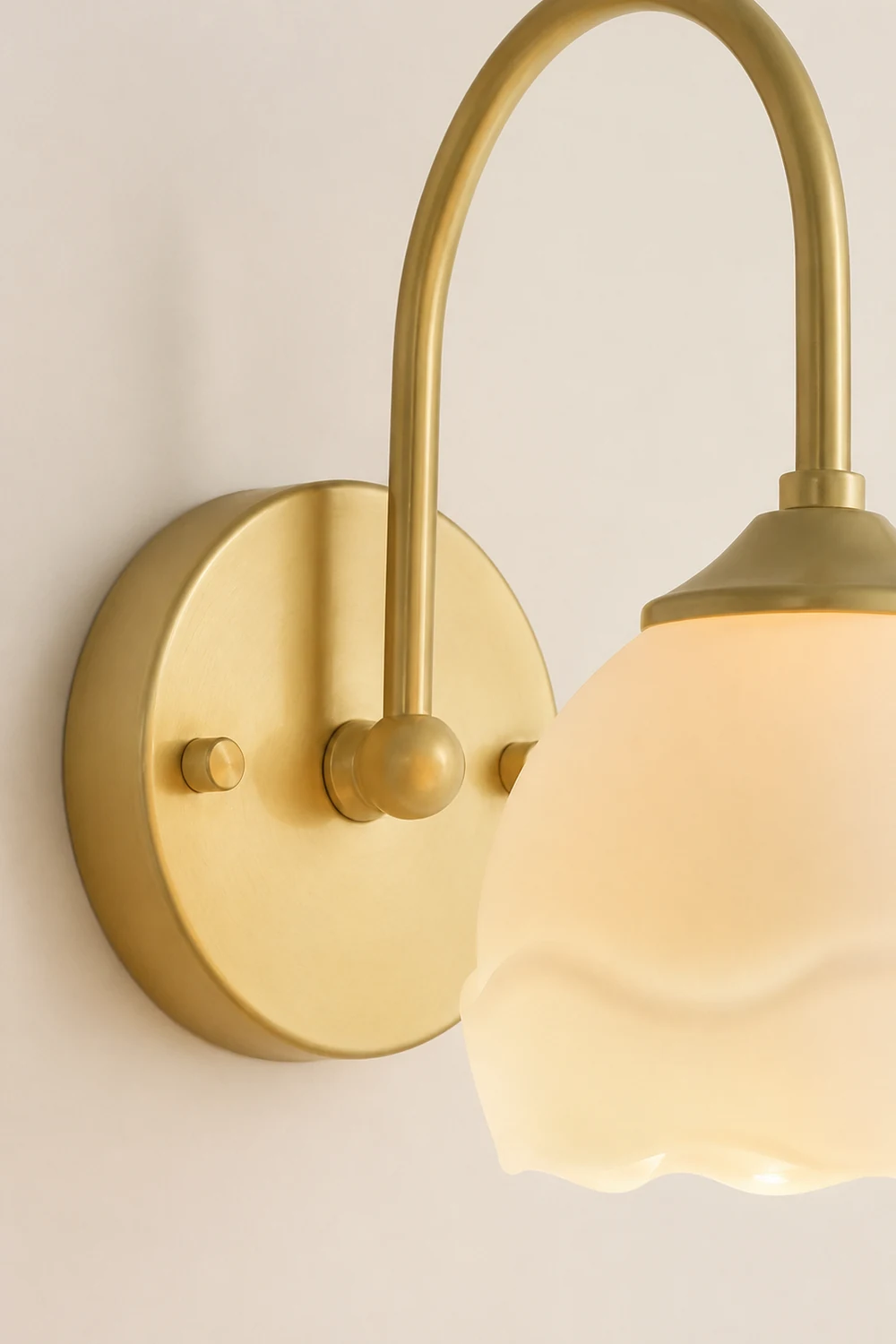 Milk White Floral Wall Lamp - Lumpaz