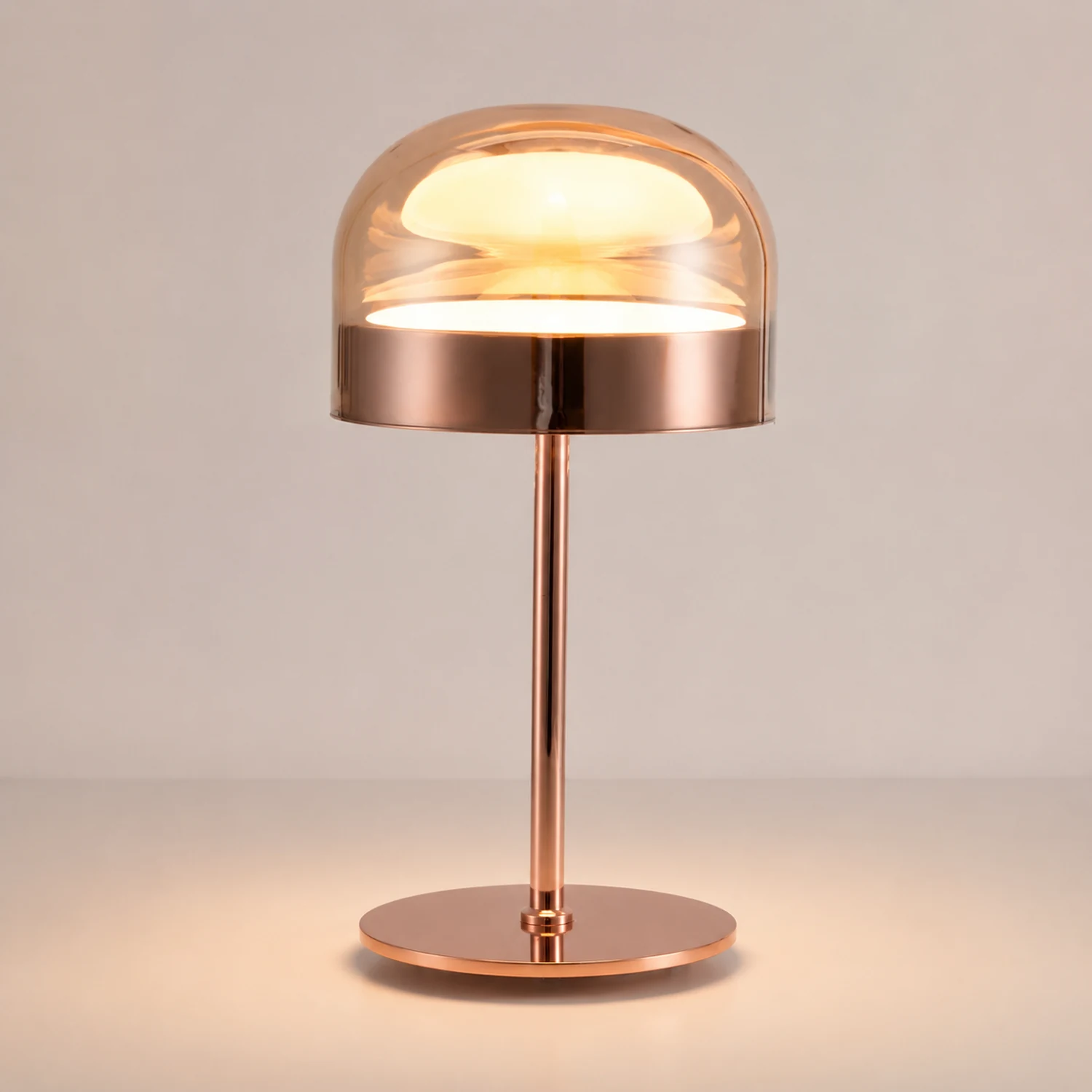Hailie Minimalistische Pilz Glas/Metall Tischlampe, Schwarz/Rose Gold - Lumpaz