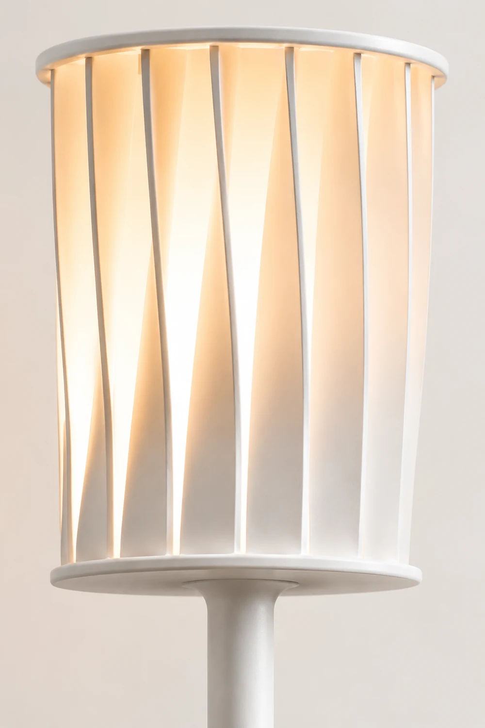 White Column Garden Light - Lumpaz
