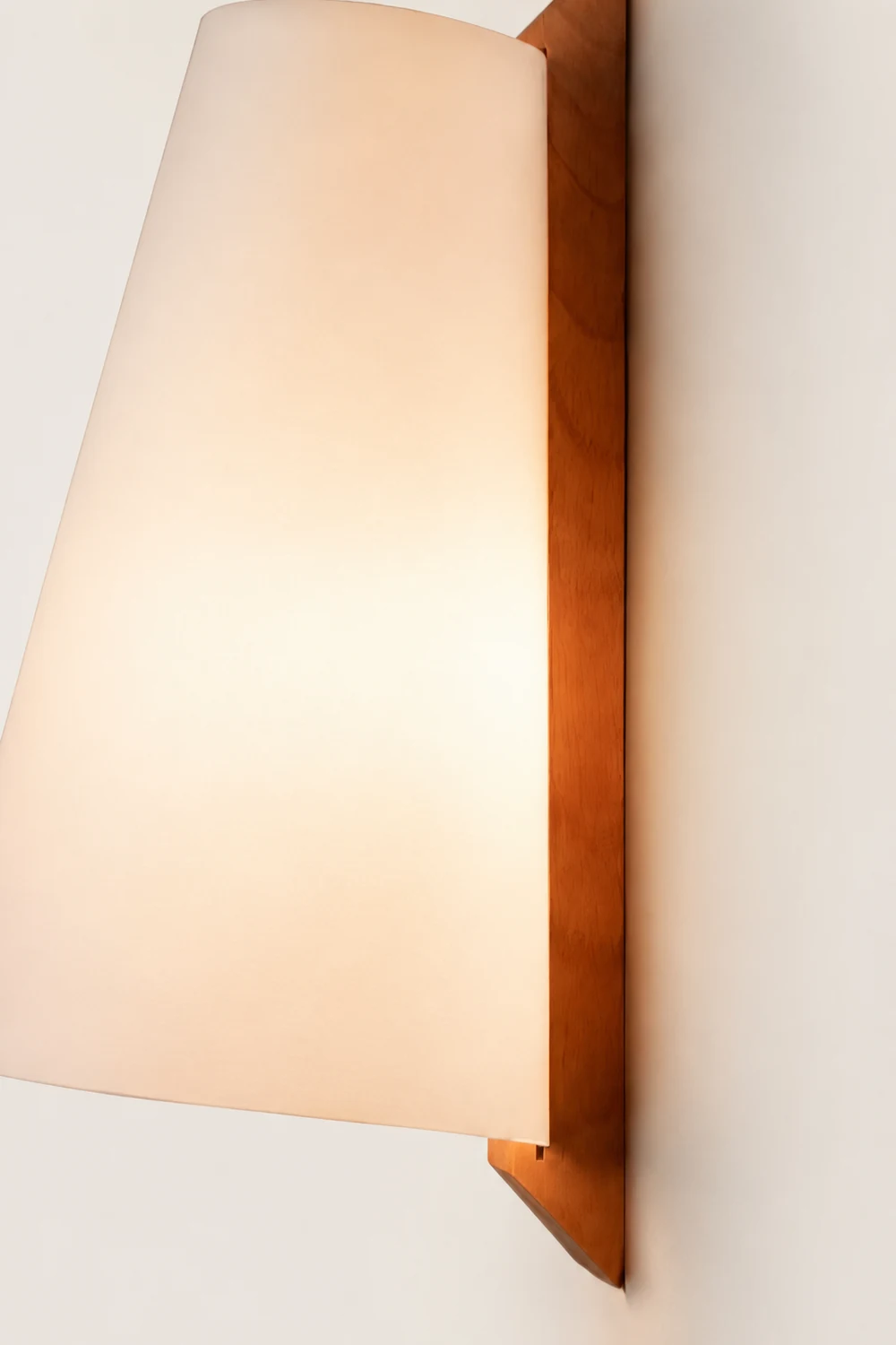 Lupe Wall Lamp - Lumpaz