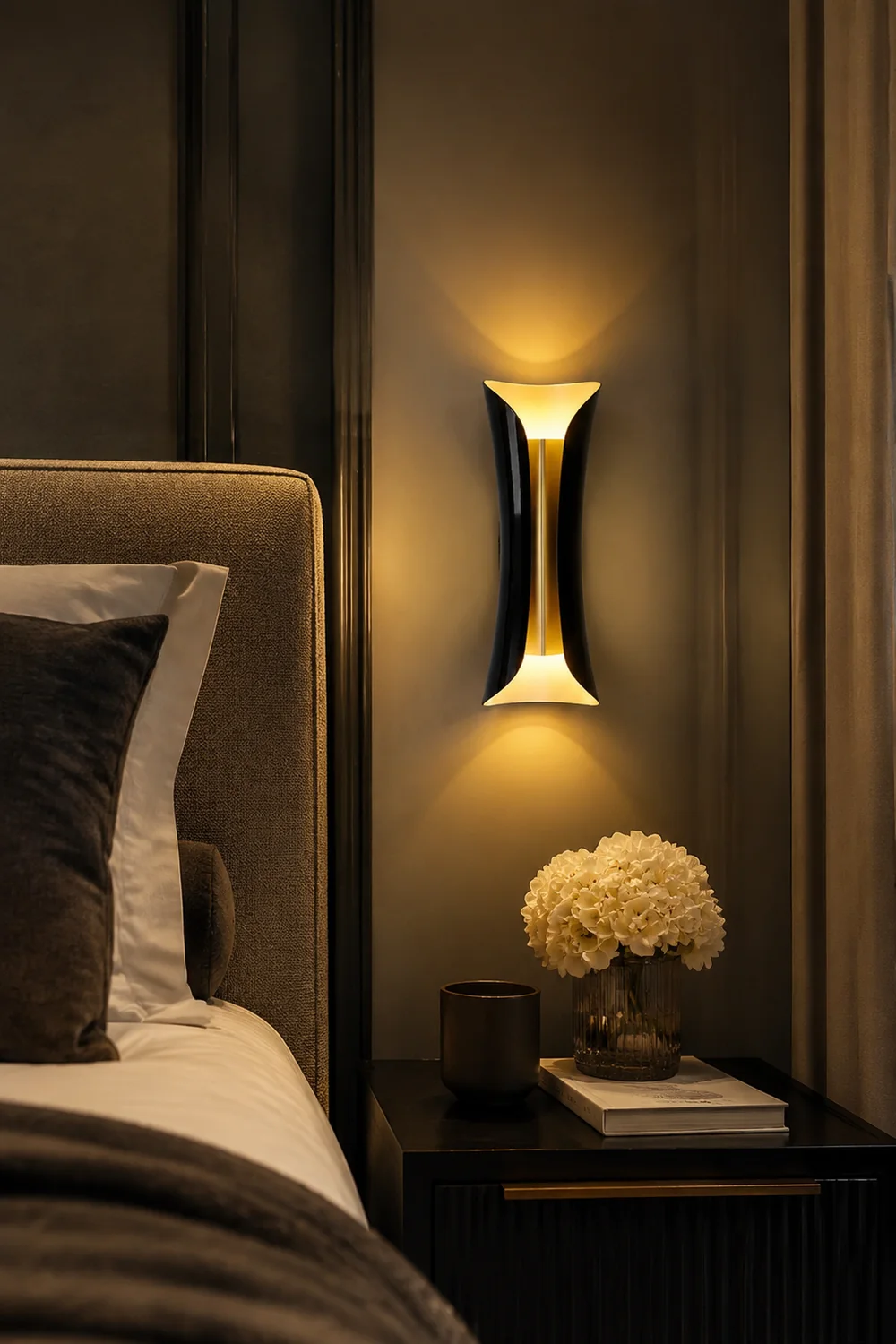 Small Waist Wall Lamp - Lumpaz