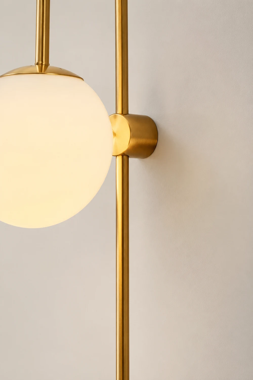 Erikson Sconce - Lumpaz