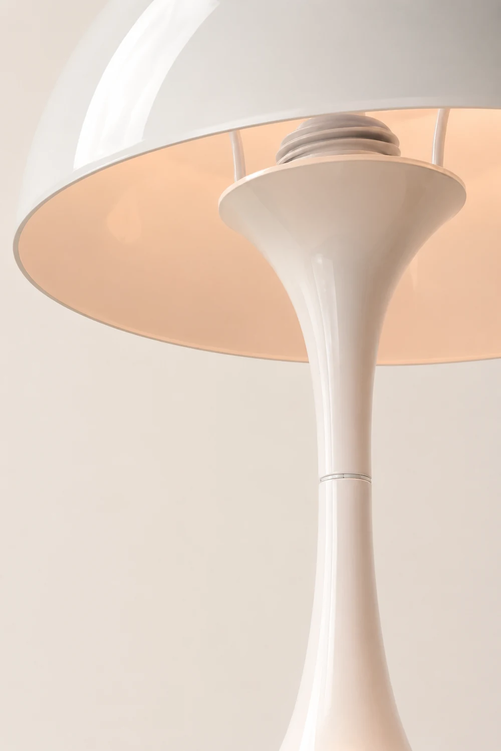 Salgado Minimalistische Tischlampe Metall, Weiß, Schlafzimmer/Wohnzimmer - Lumpaz