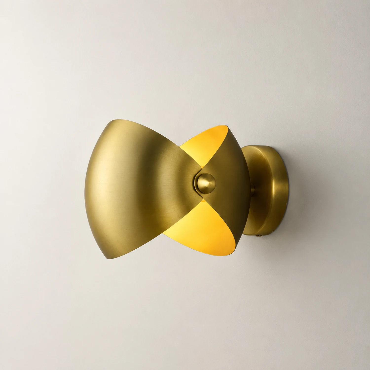 Eirene Wall Lamp - Lumpaz