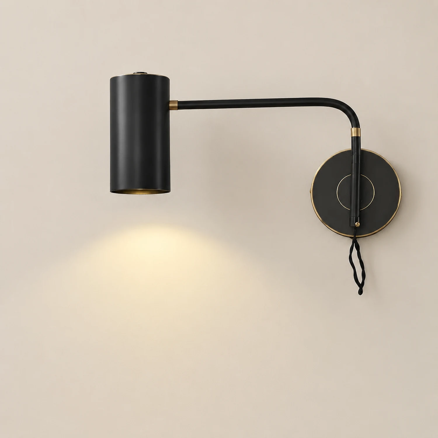 Envoy Swing Sconce - Lumpaz