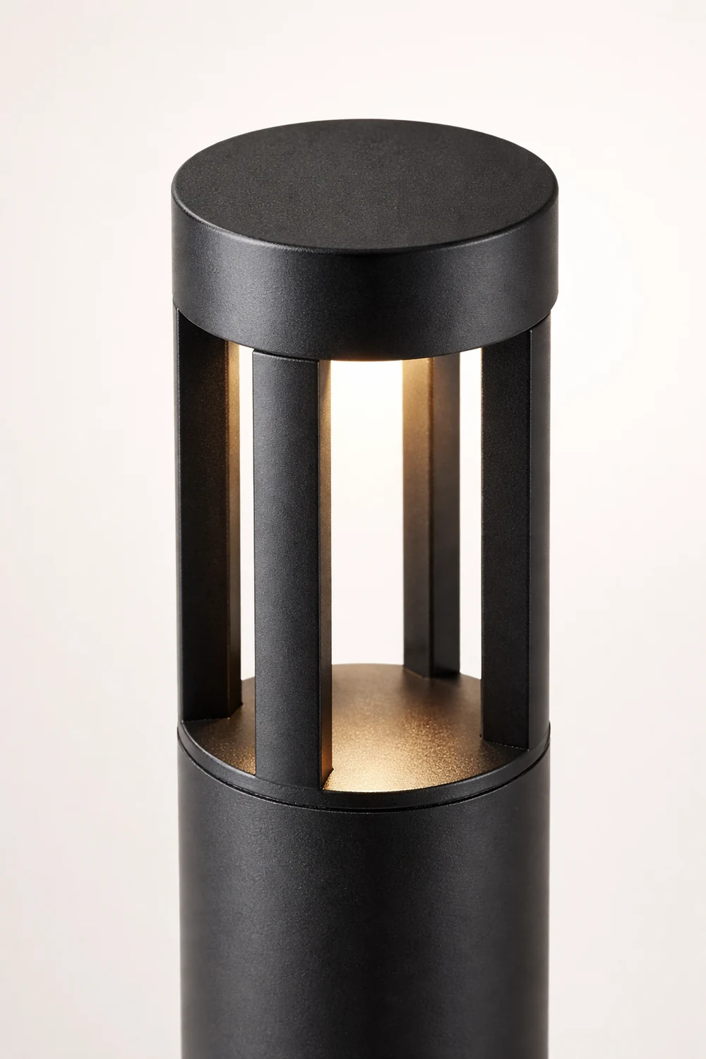Black Cylindrical Garden Outdoor Light - Lumpaz