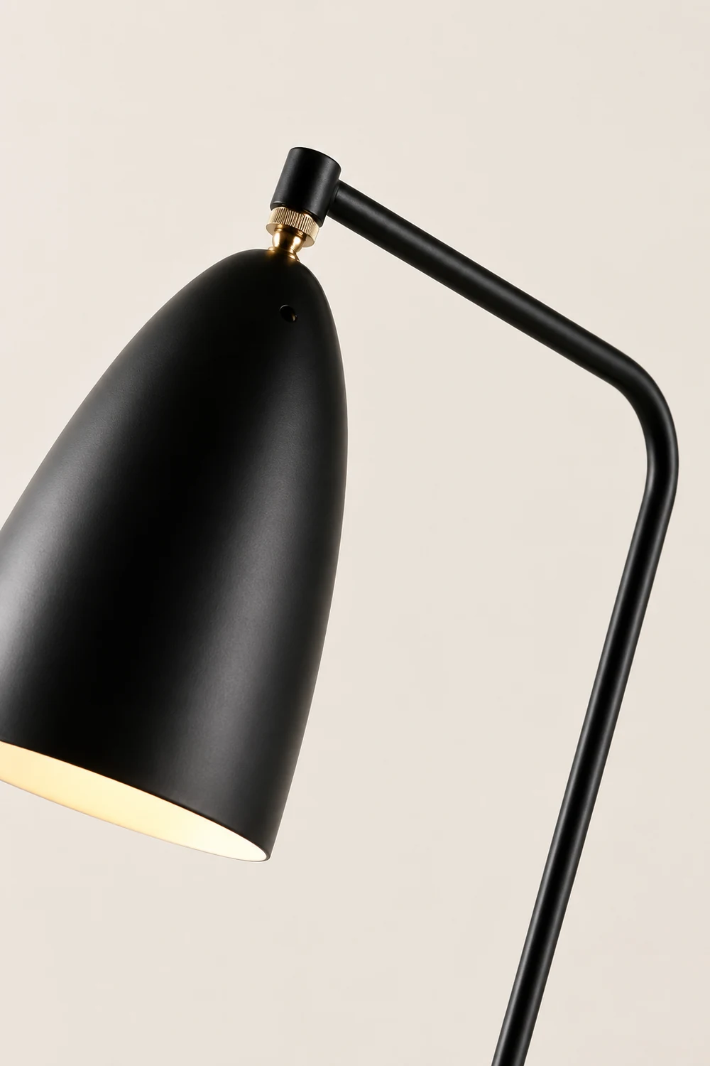 Grasshopper Floor Lamp - Lumpaz