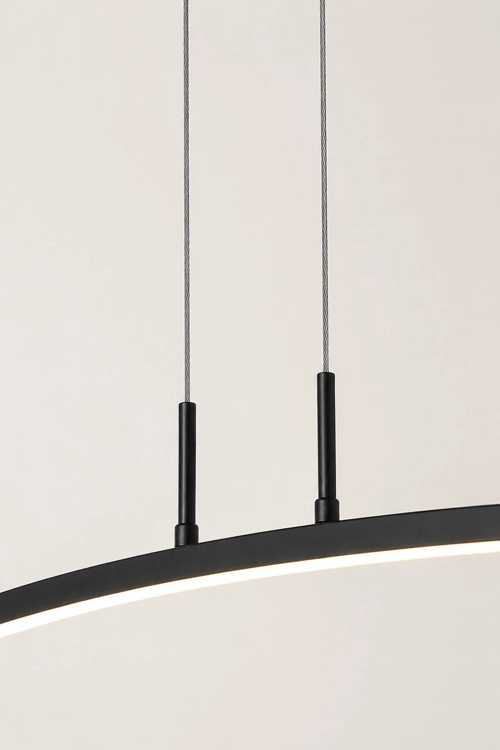 Edge Modern Minimalist Linear LED Pendelleuchte Schwarz/Weiß Esszimmer Metall Dimmbar - Lumpaz