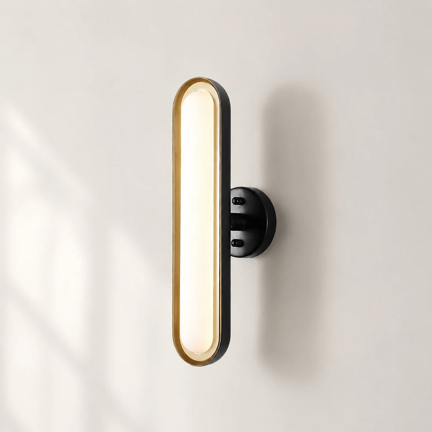 Capsule Wall Lamp - Lumpaz