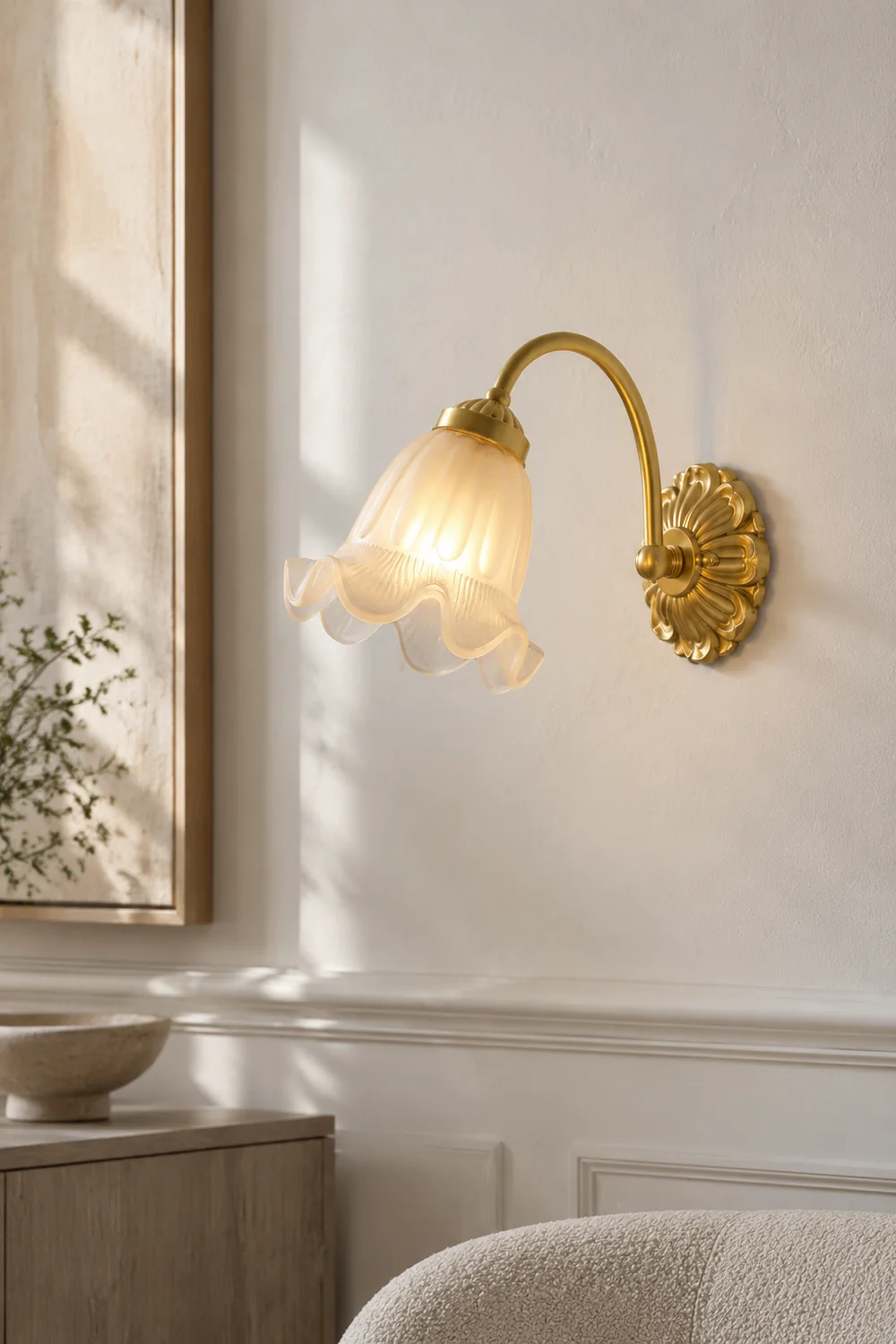 Brass Floral Glass Sconce - Lumpaz