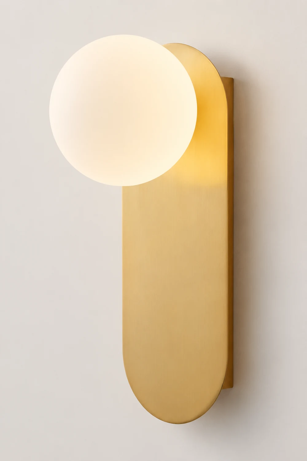 Flat Base Globe Sconce - Lumpaz