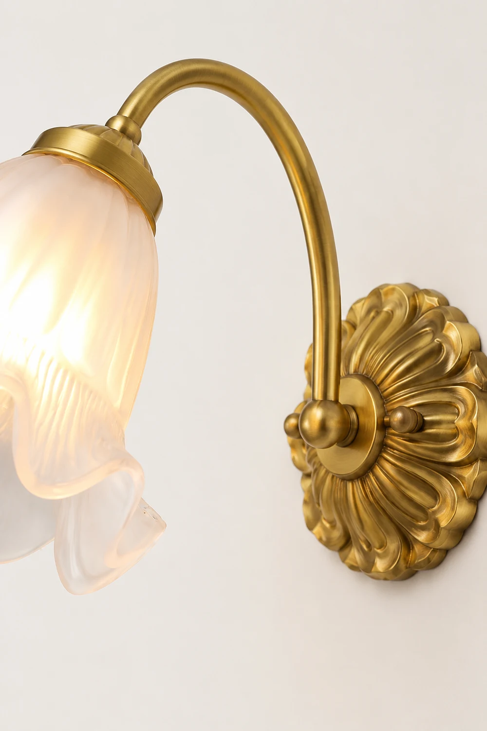 Brass Floral Glass Sconce - Lumpaz
