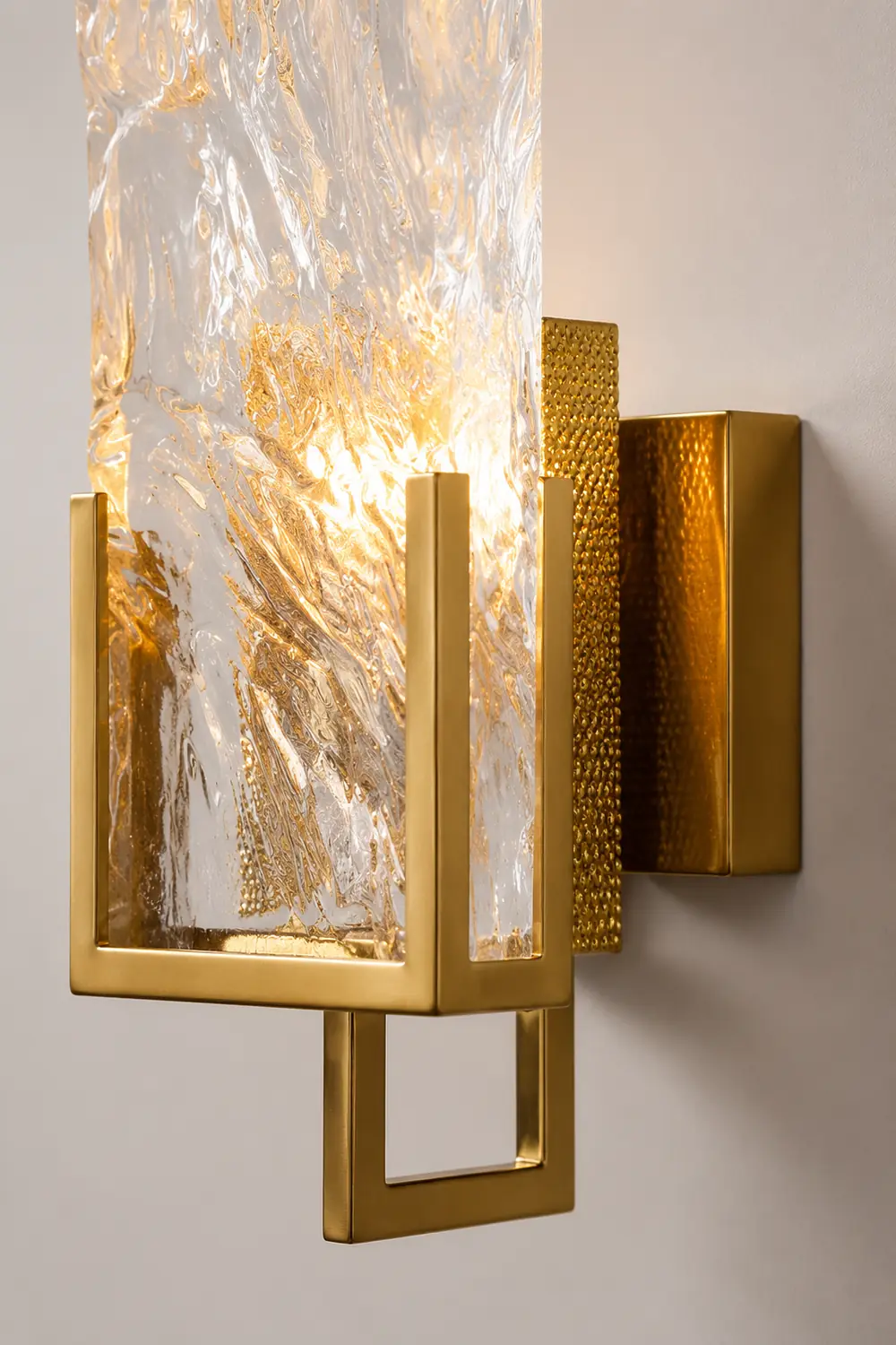 Ice Crystal Wall Lamp - Lumpaz
