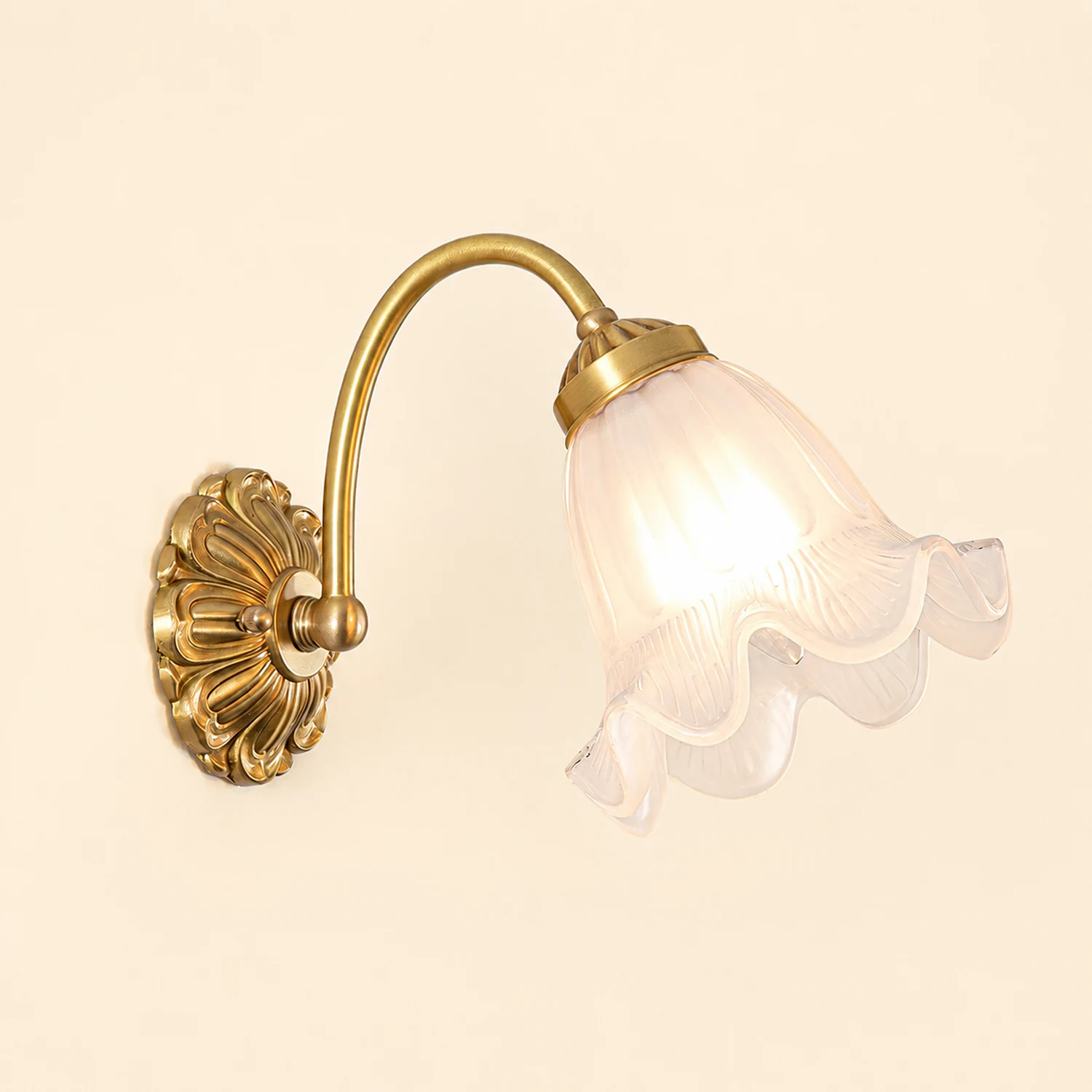 Brass Floral Glass Sconce - Lumpaz