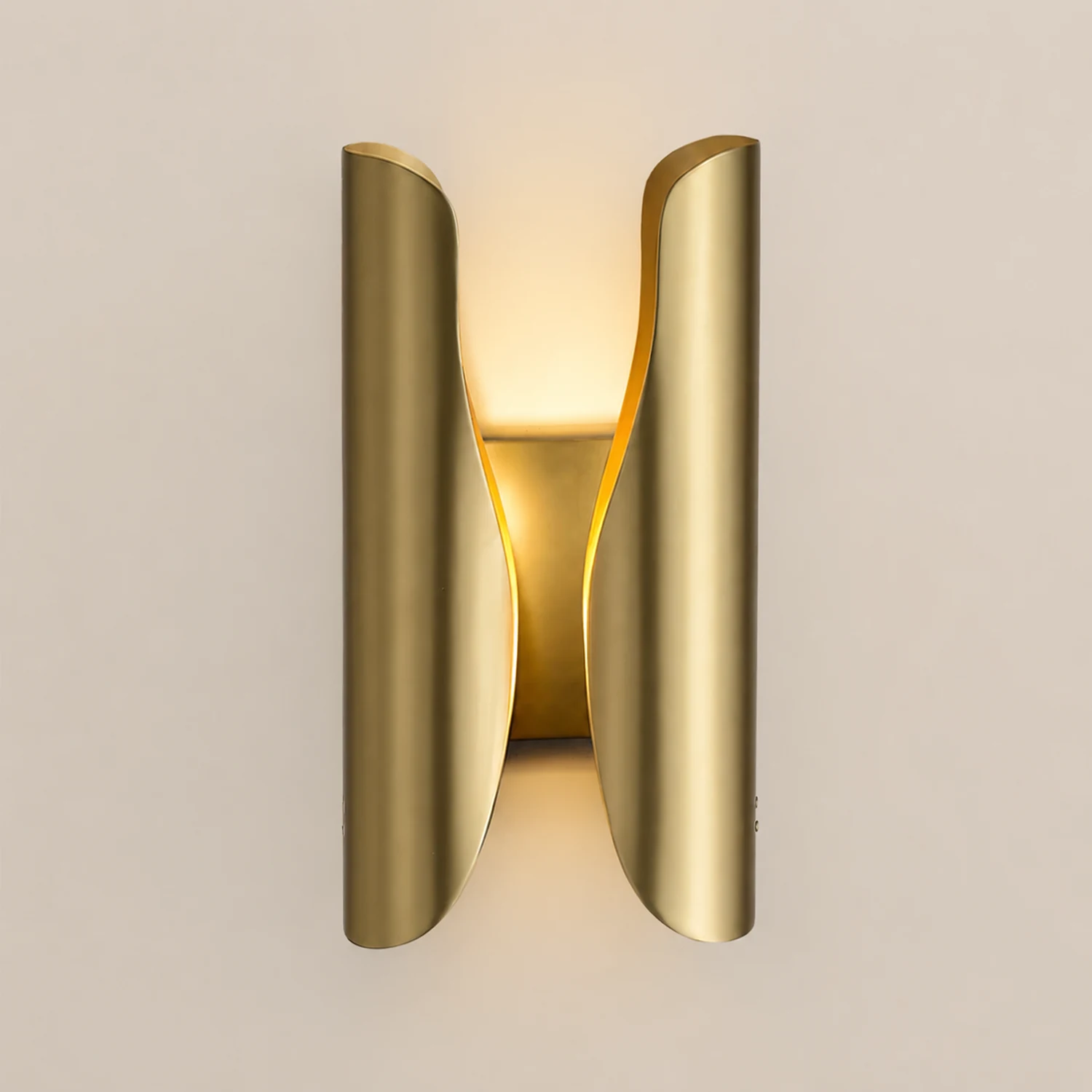 Guardian Wall Sconce - Lumpaz