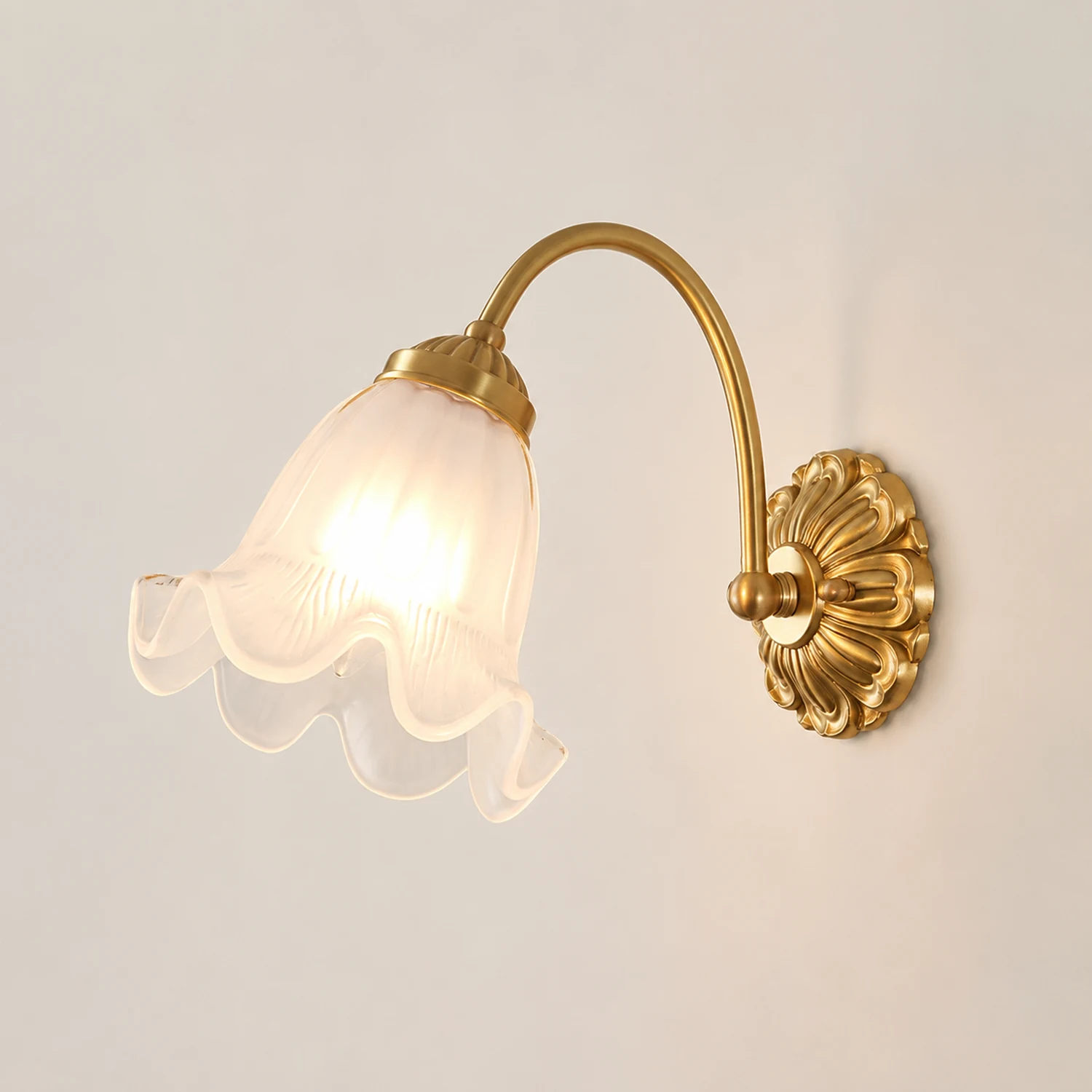 Brass Floral Glass Sconce - Lumpaz