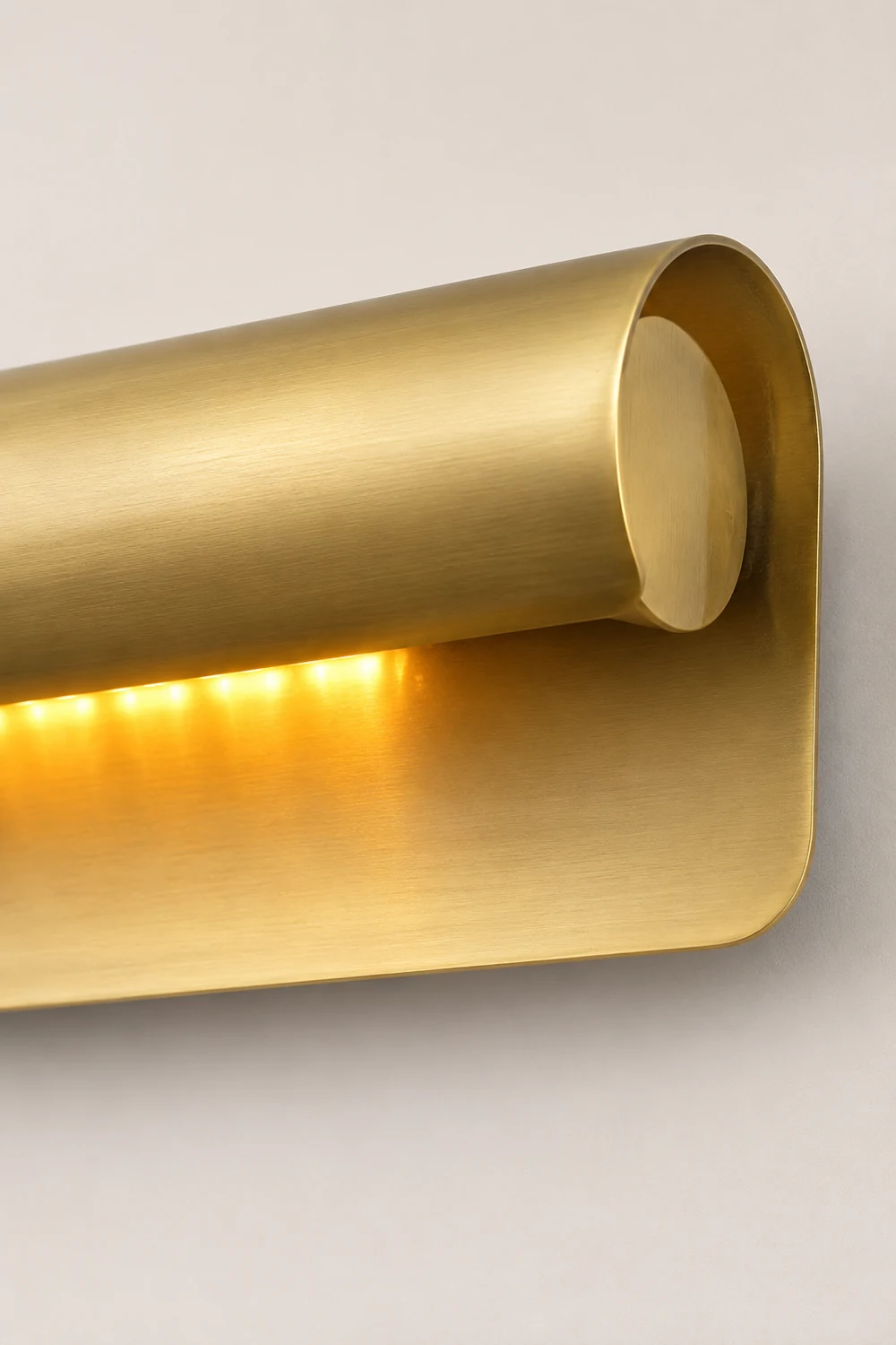 Accord Wall Sconce - Lumpaz