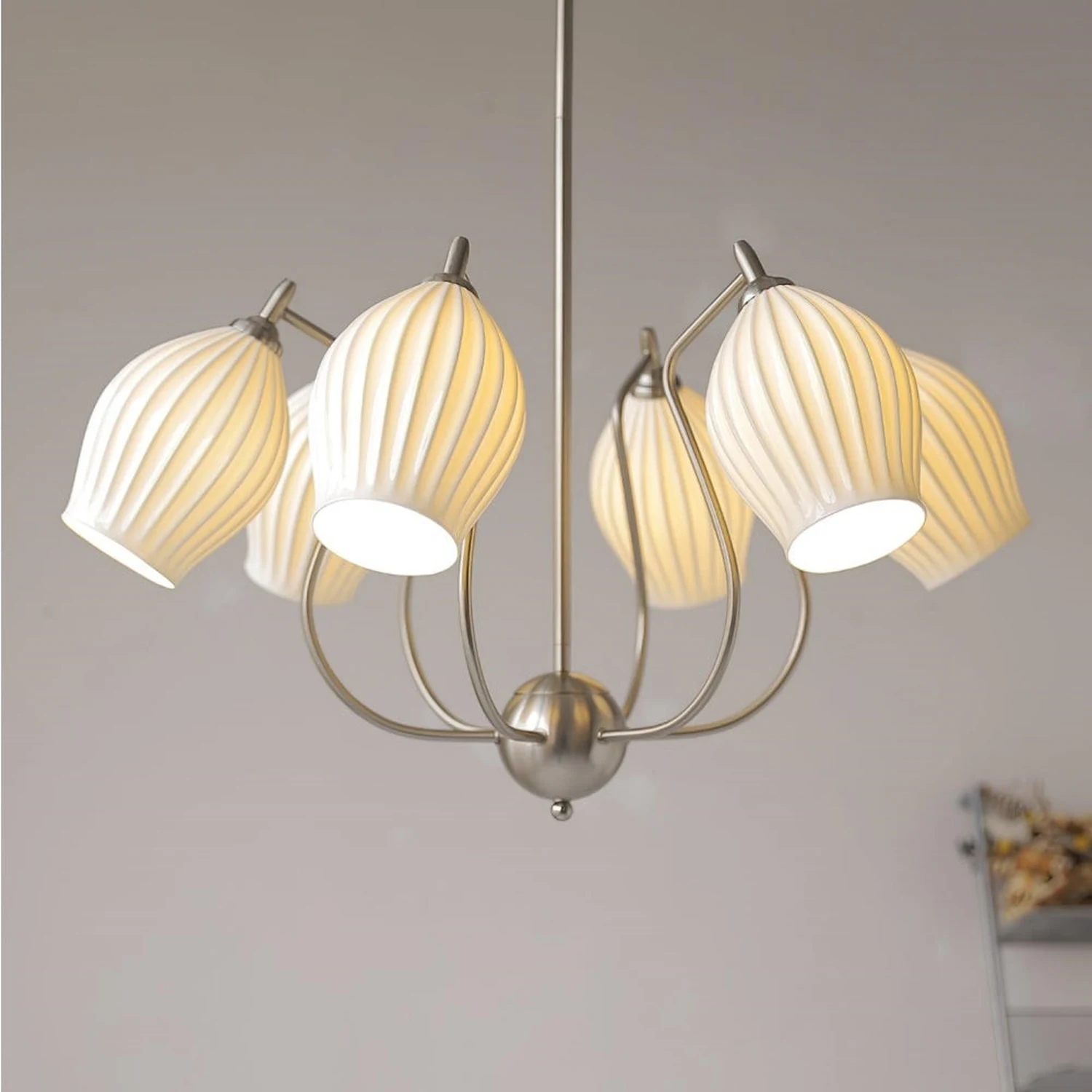 Modern Ceramics Flower shaped Warm Chandelier - Lumpaz