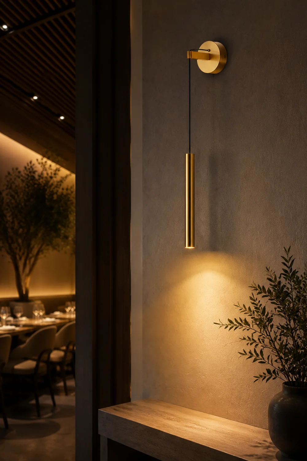Brass Line Wall Light - Lumpaz