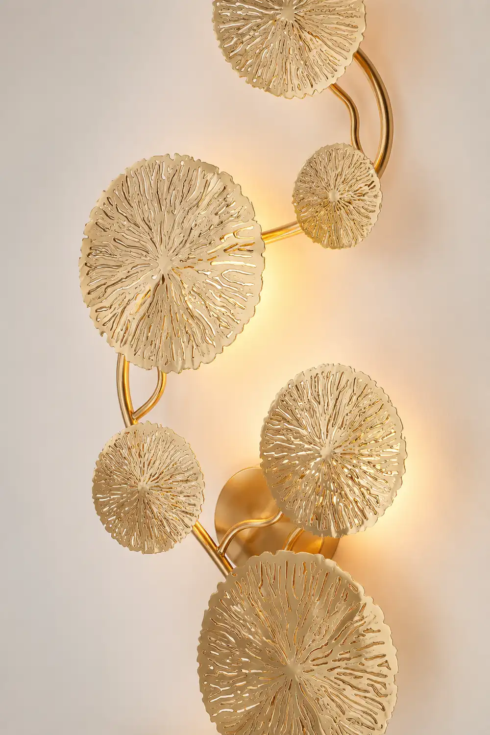 Lotus Leaf Wall Sconce - Lumpaz