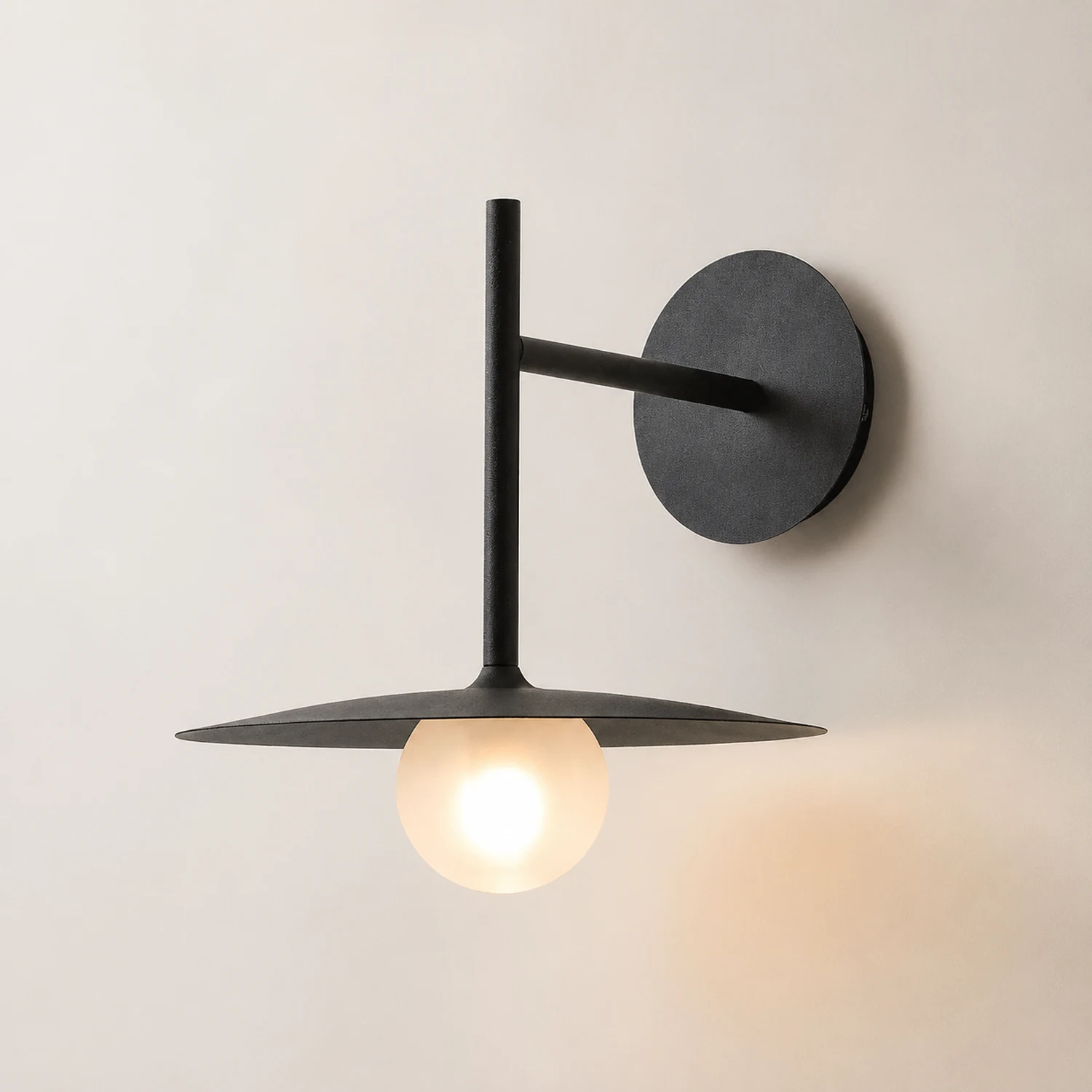 Gea Iron Wall Lamp - Lumpaz