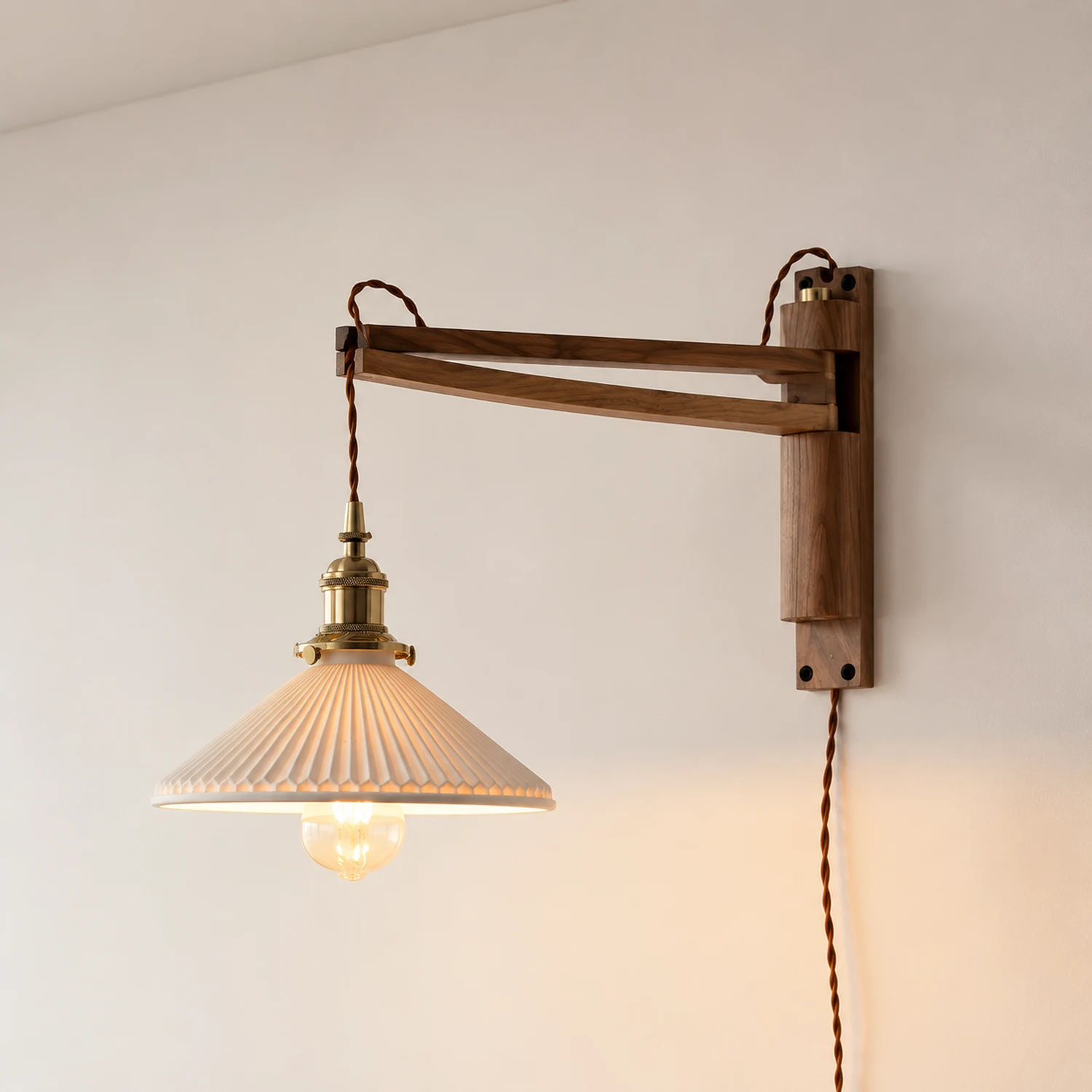 Walnut Swing Arm Wall Lamp - Lumpaz
