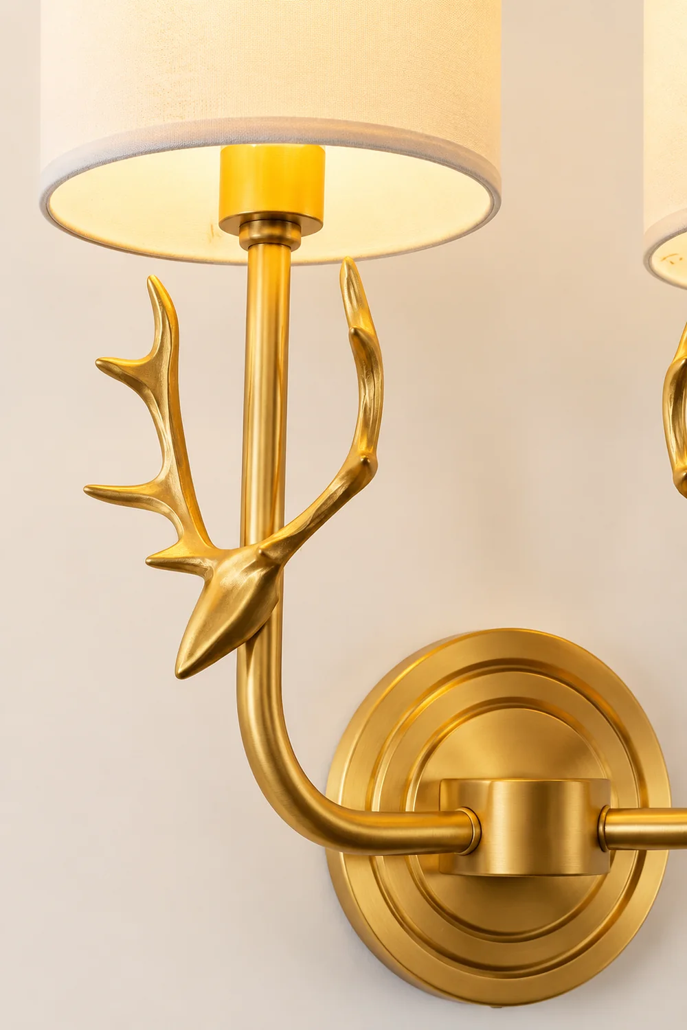 Brass Deer Head Wall Light - Lumpaz