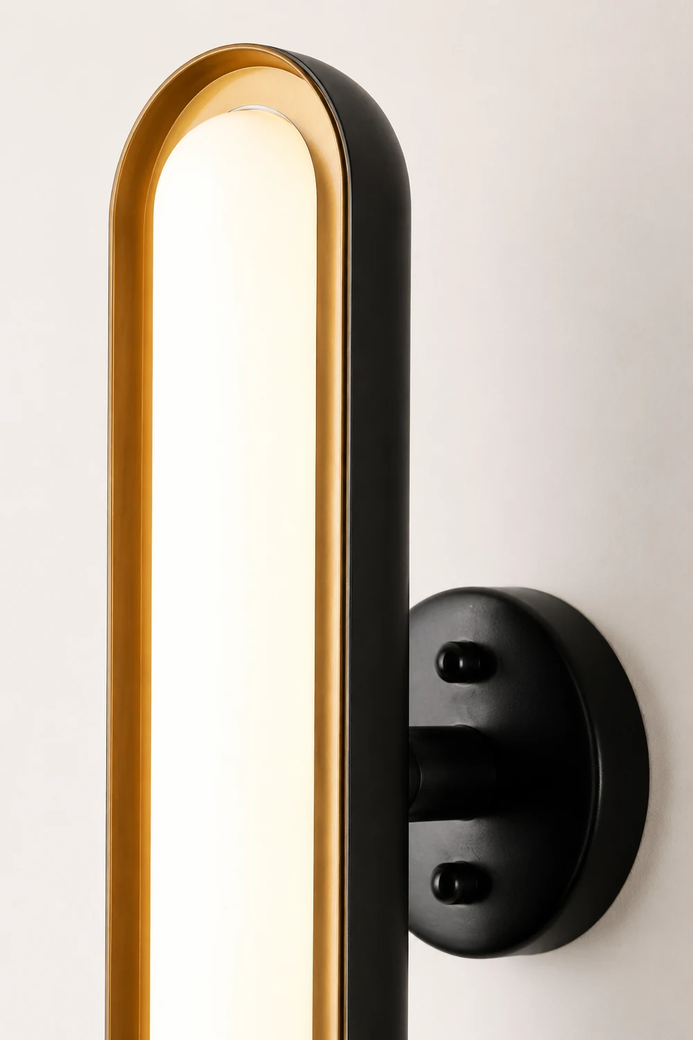 Capsule Wall Lamp - Lumpaz