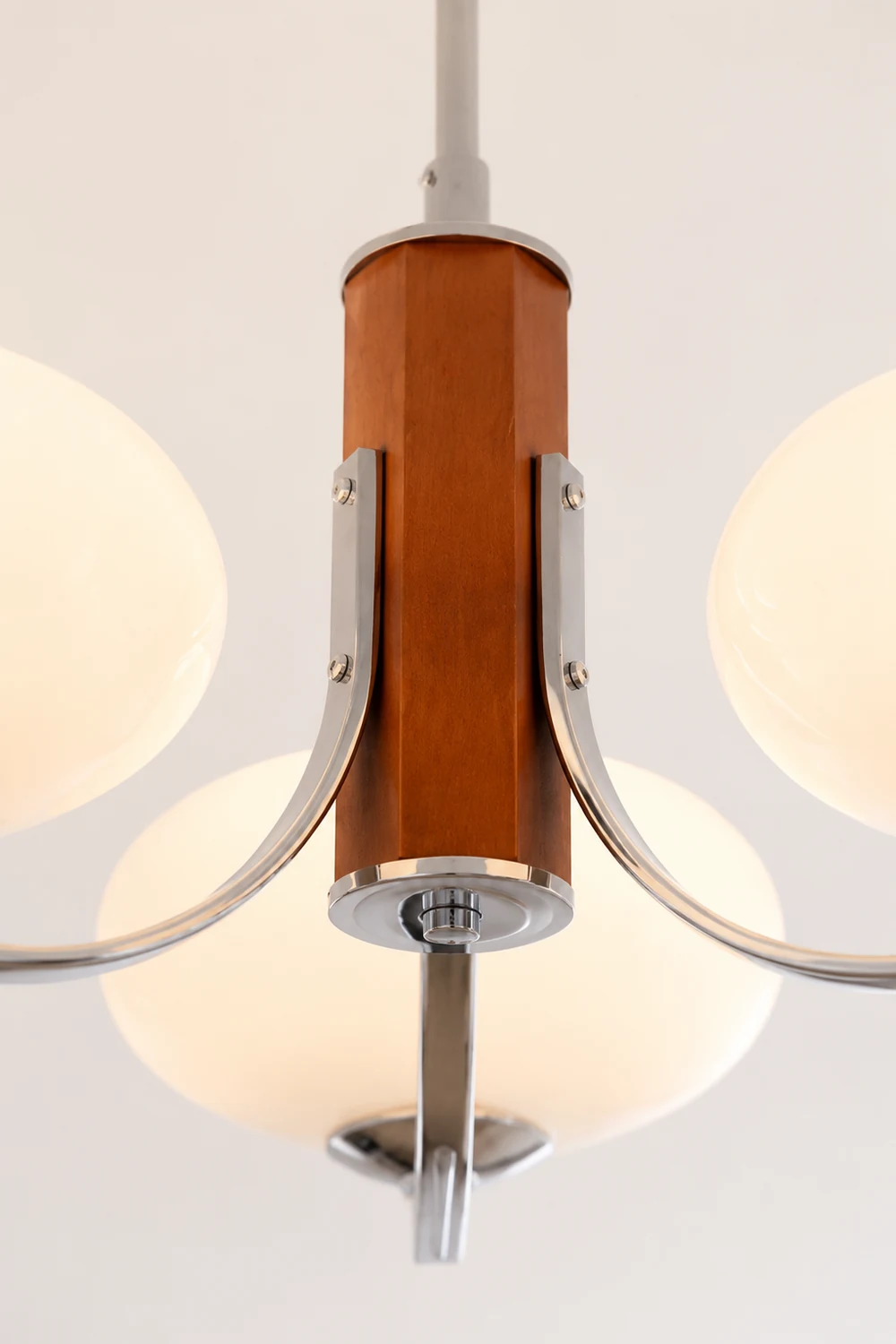 Medieval Bauhaus Solid Wood Chandelier - Lumpaz