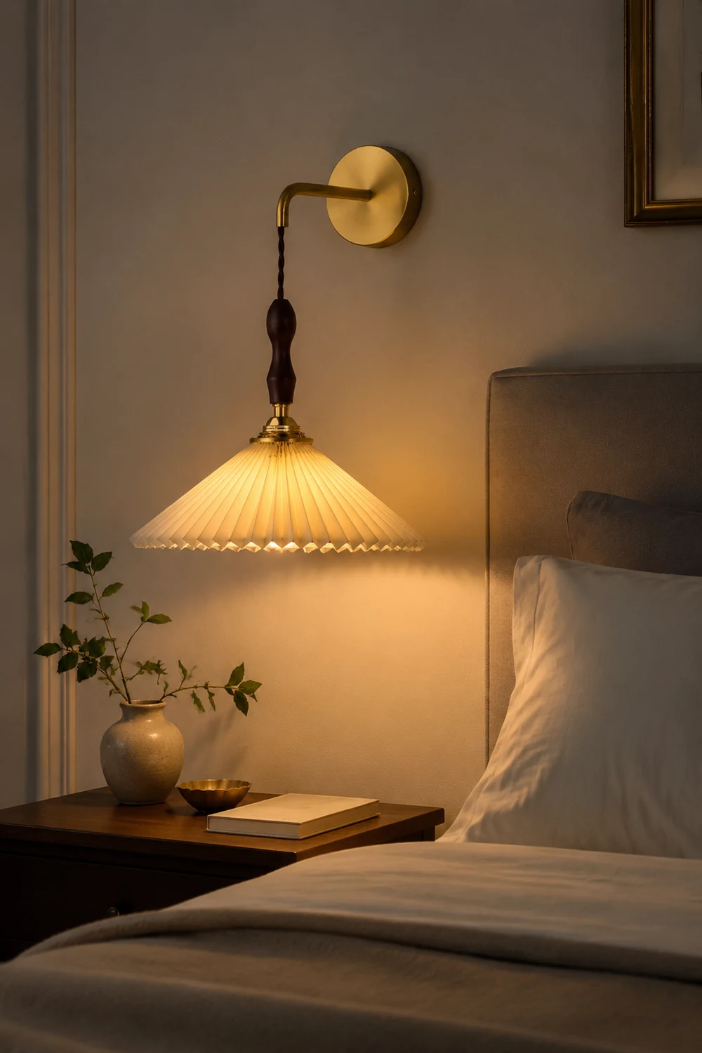 Pleated Wooden Wall Lamp - Lumpaz