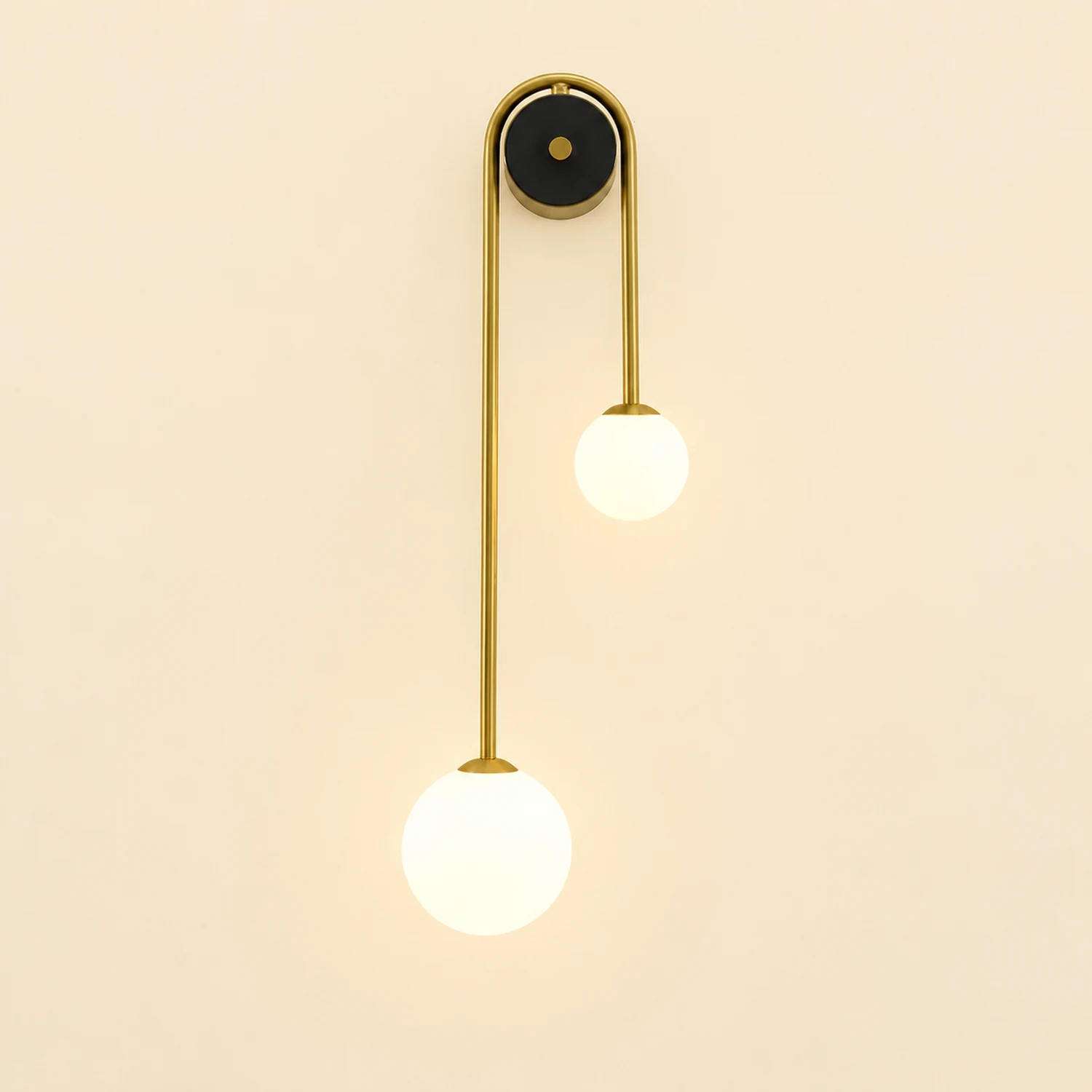 Brass Arc Wall Light - Lumpaz