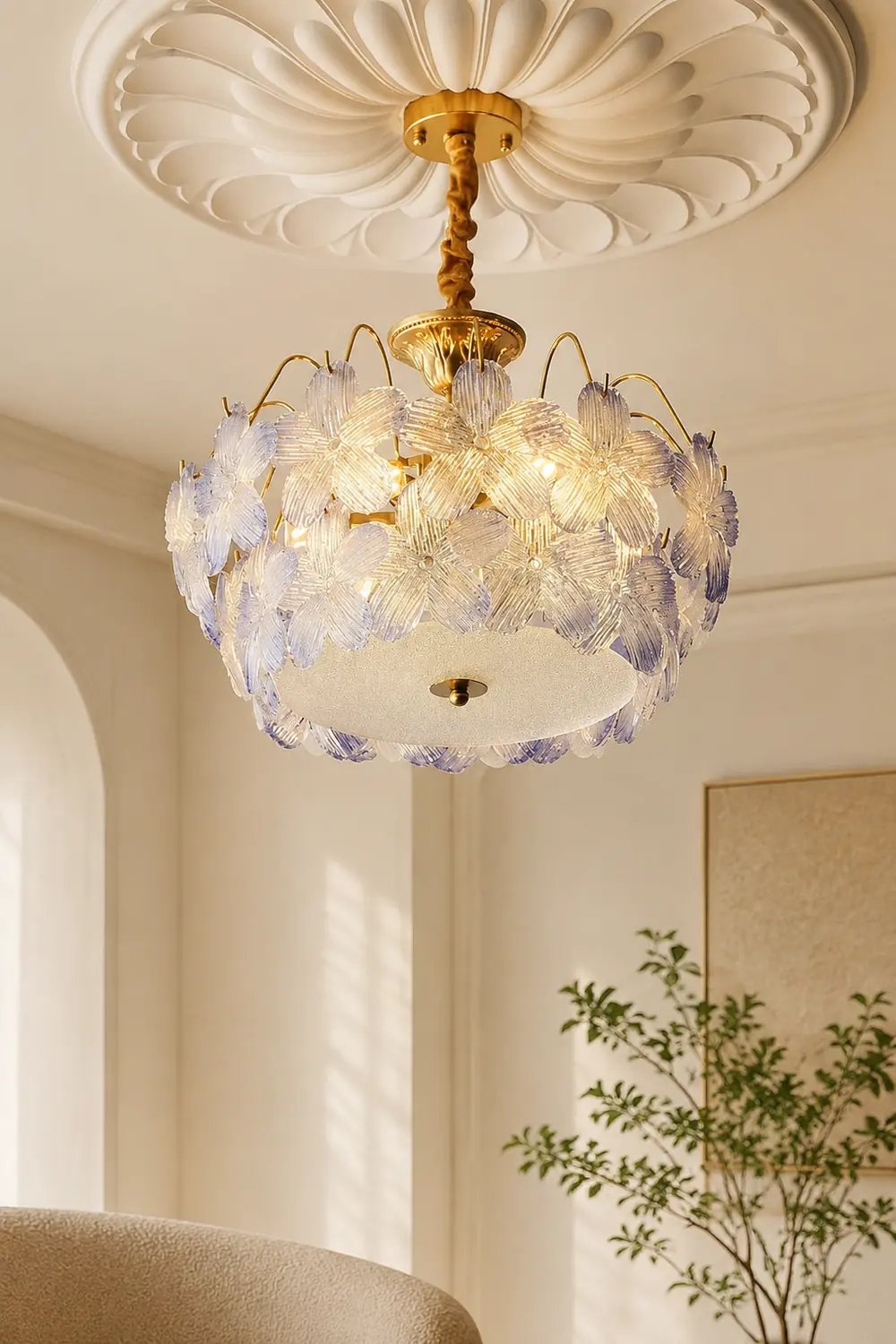 Classic Flower-Shaped Stained Glass Chandelier for Living Room - Lumpaz