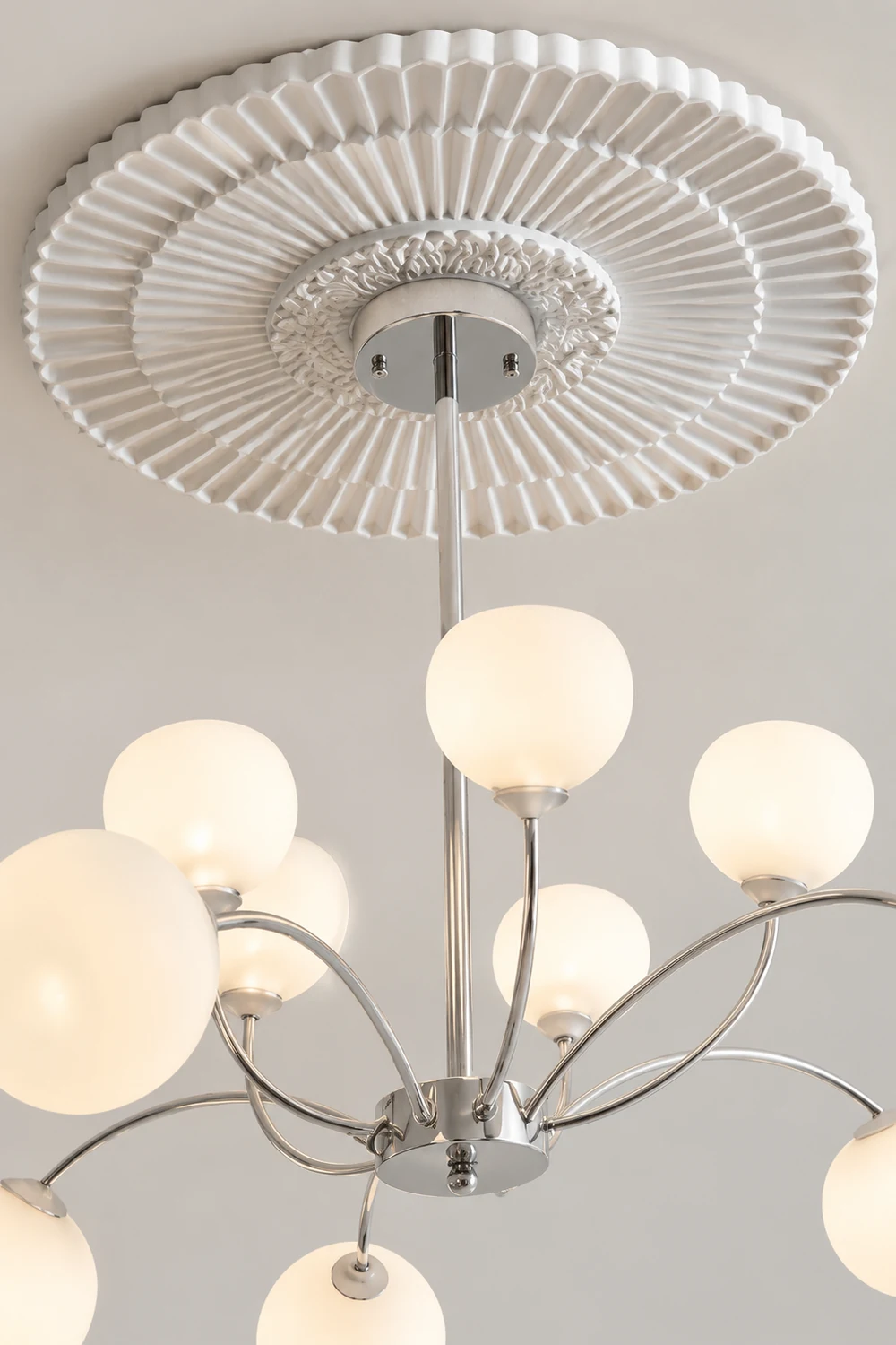 White Glass Globe Sputnik Shape Chandelier - Lumpaz