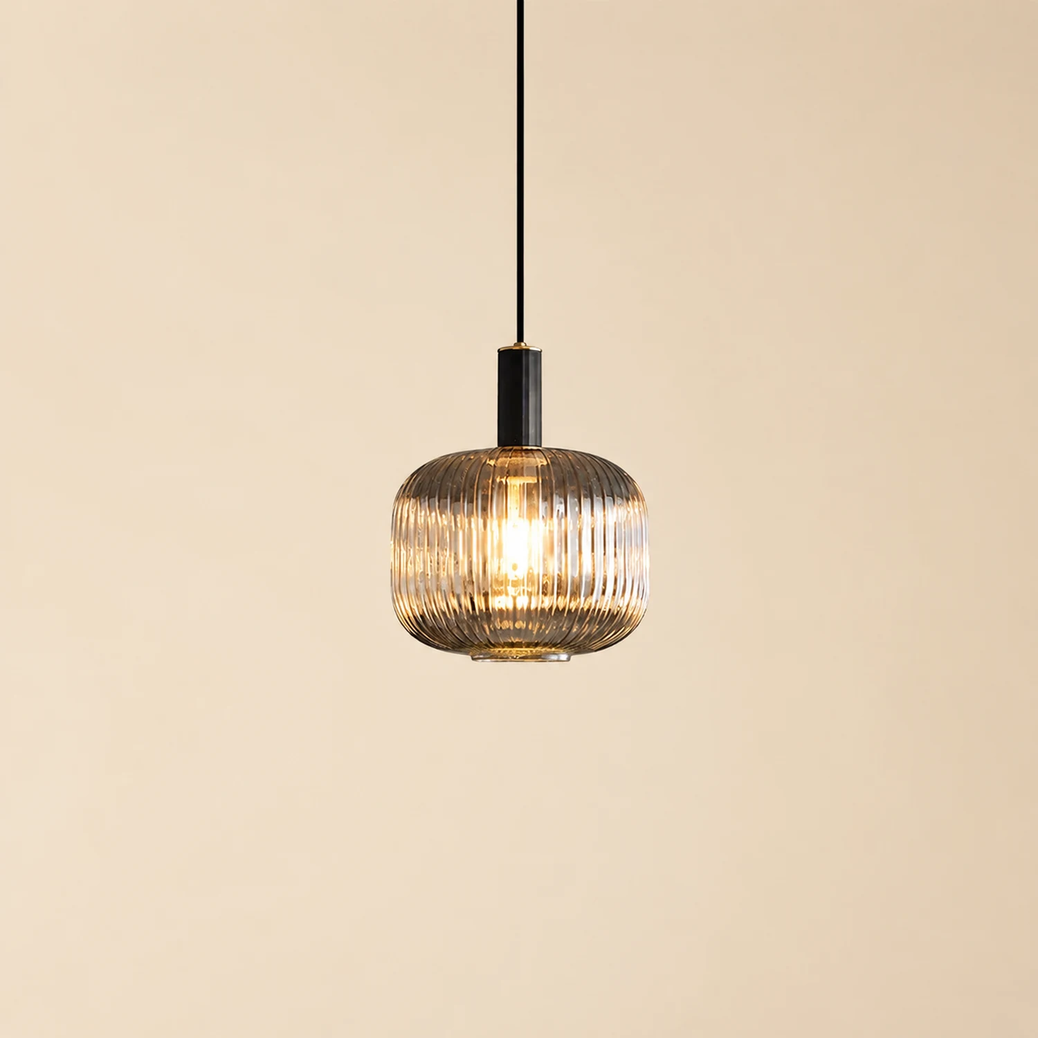 Modern Oval Ribbed Glass Pendant Light - Lumpaz