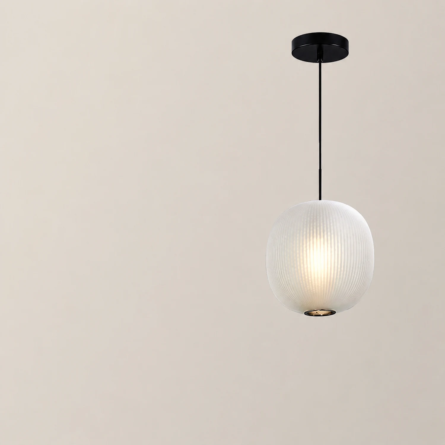 Retro Frosted Glass Lantern Pendant Light - Lumpaz