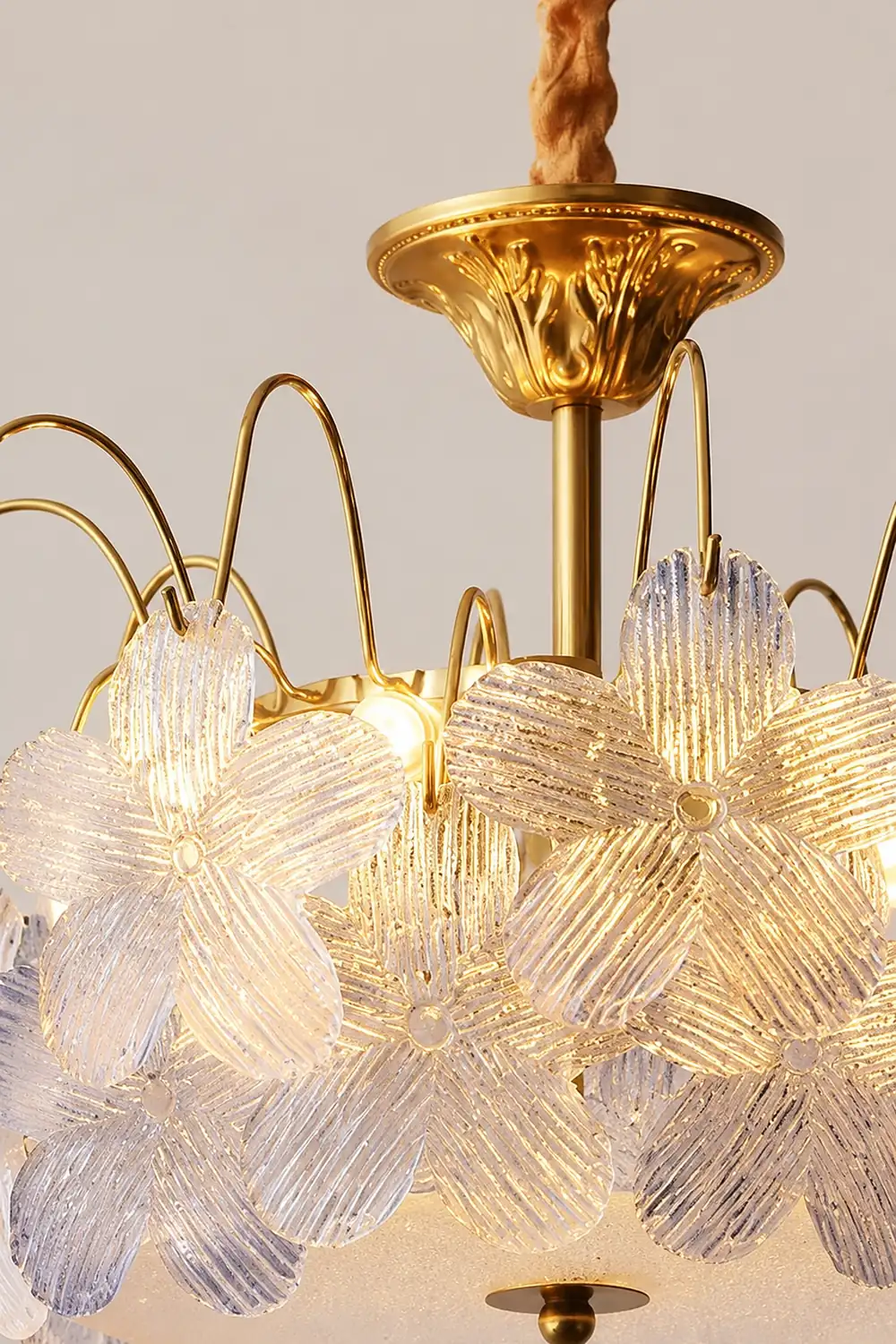 Classic Flower-Shaped Stained Glass Chandelier for Living Room - Lumpaz