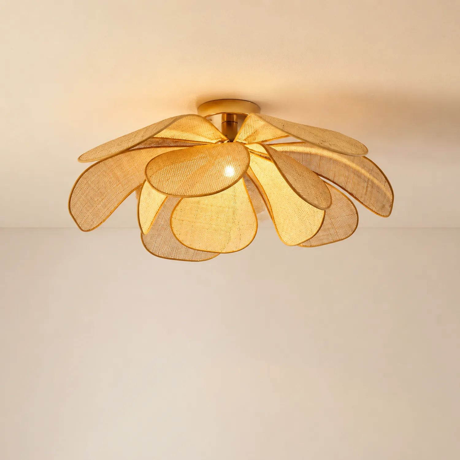 Vintage Petal Rattan Ceiling Pendant Light - Lumpaz