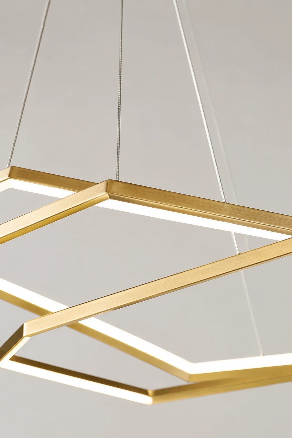 Modern Chic Geometric Polygon Pendant Light - Lumpaz