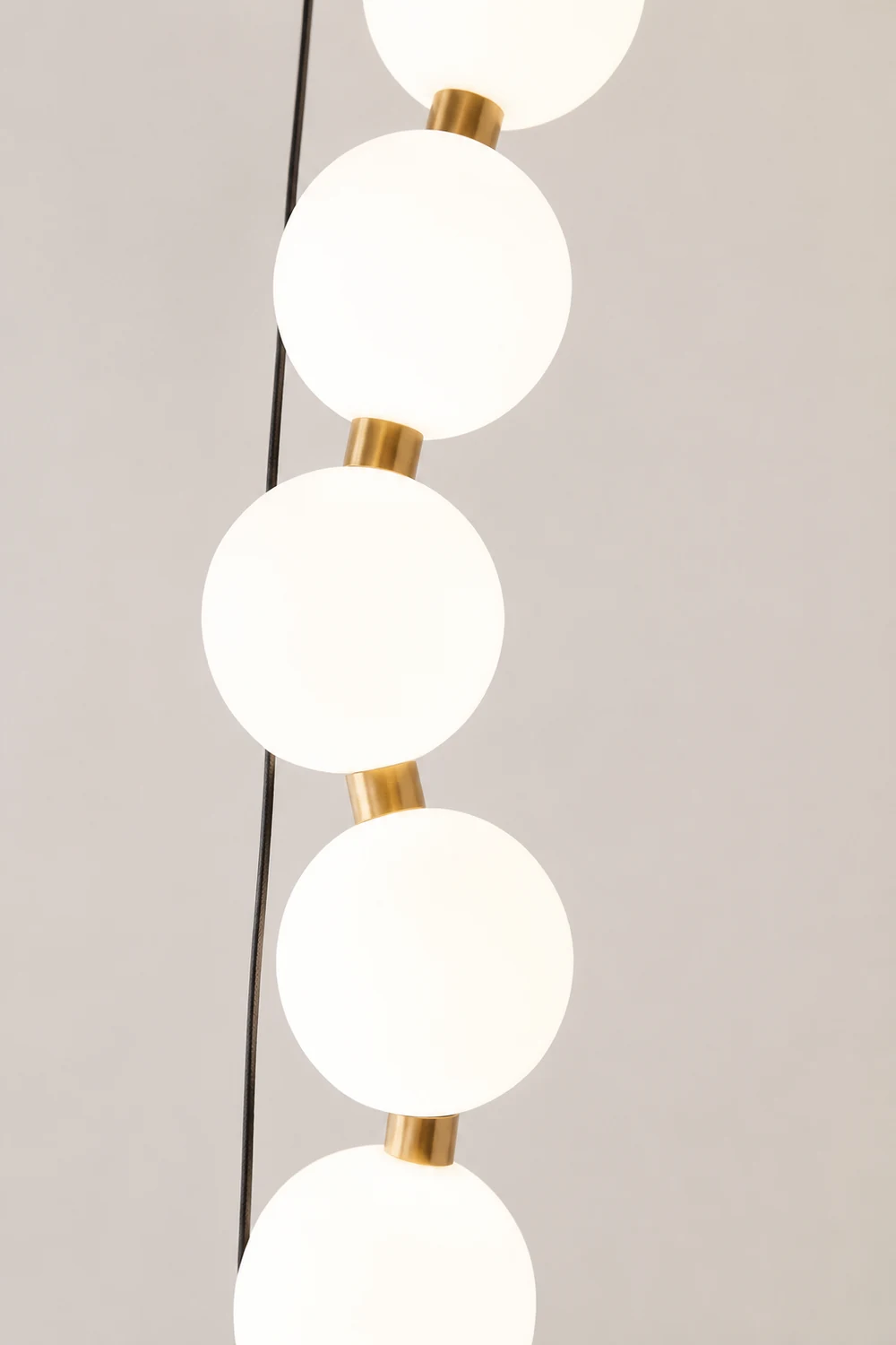 White LED Pearl Necklace Chandelier For Stair - Lumpaz