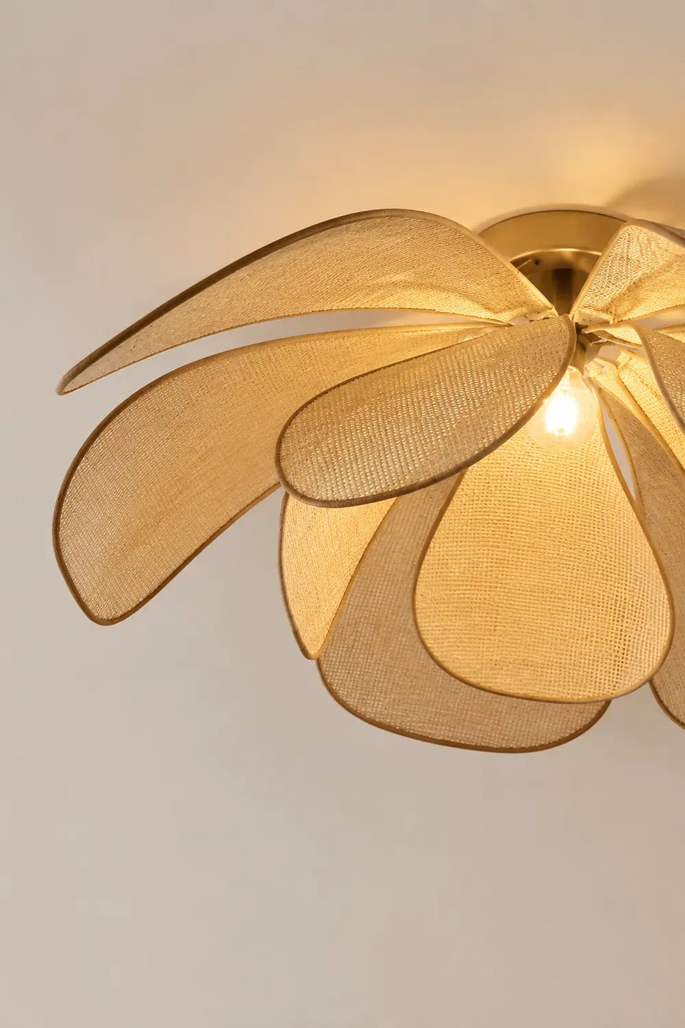 Vintage Petal Rattan Ceiling Pendant Light - Lumpaz